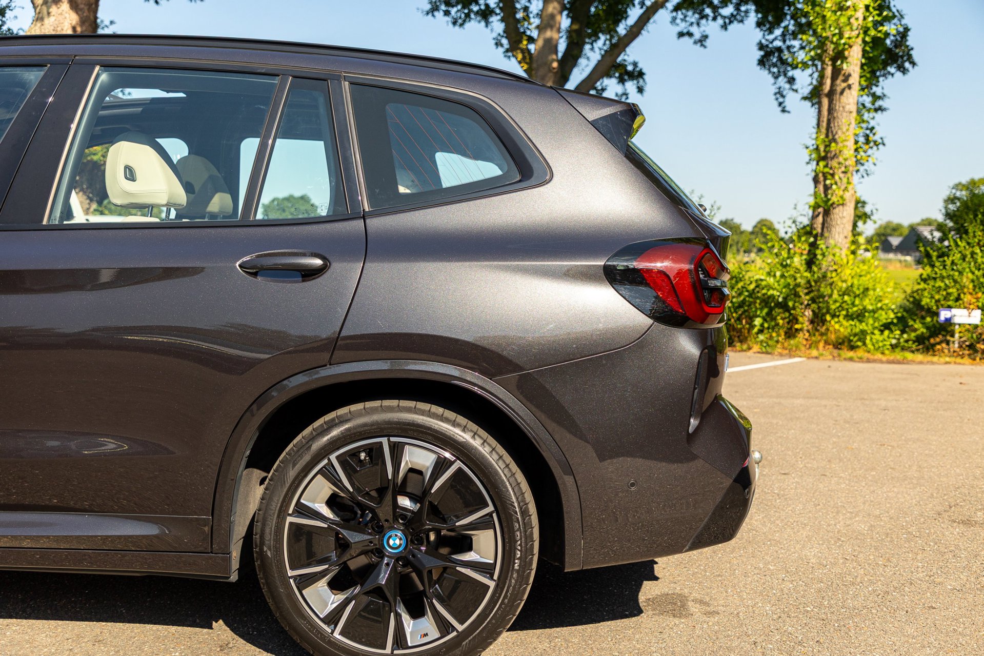 Foto van BMW Ix3