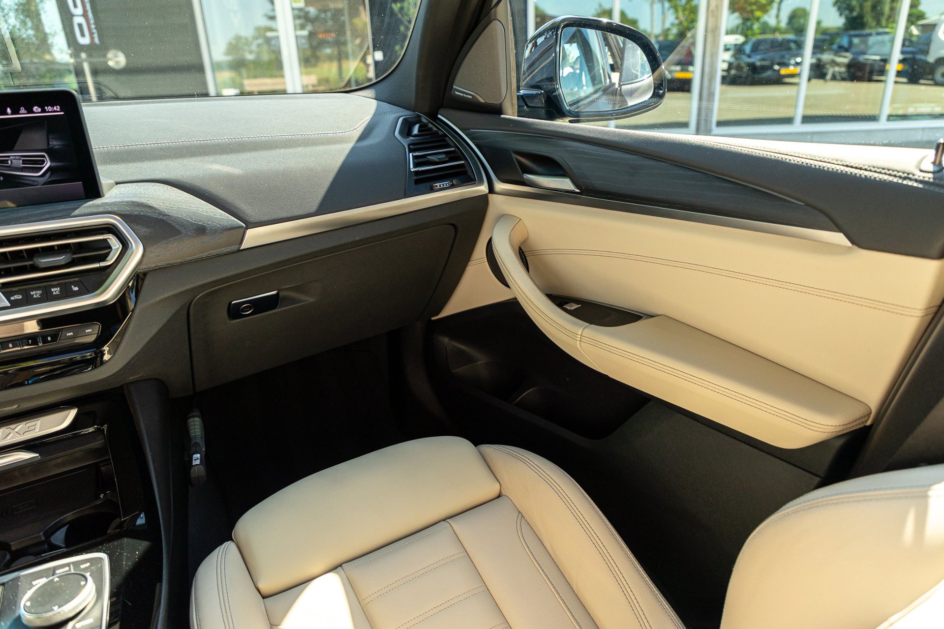 Foto van BMW Ix3