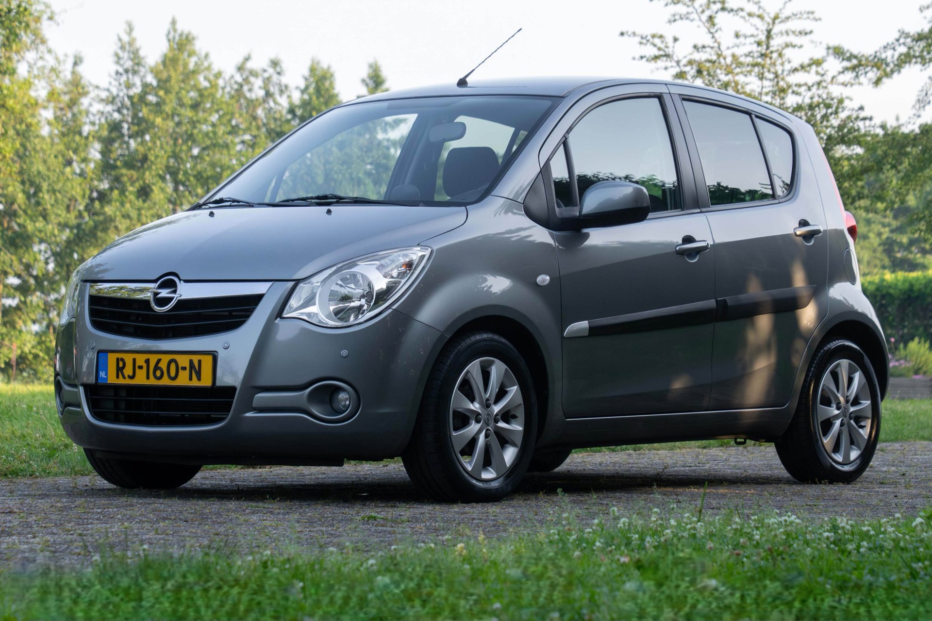 Foto van Opel Agila