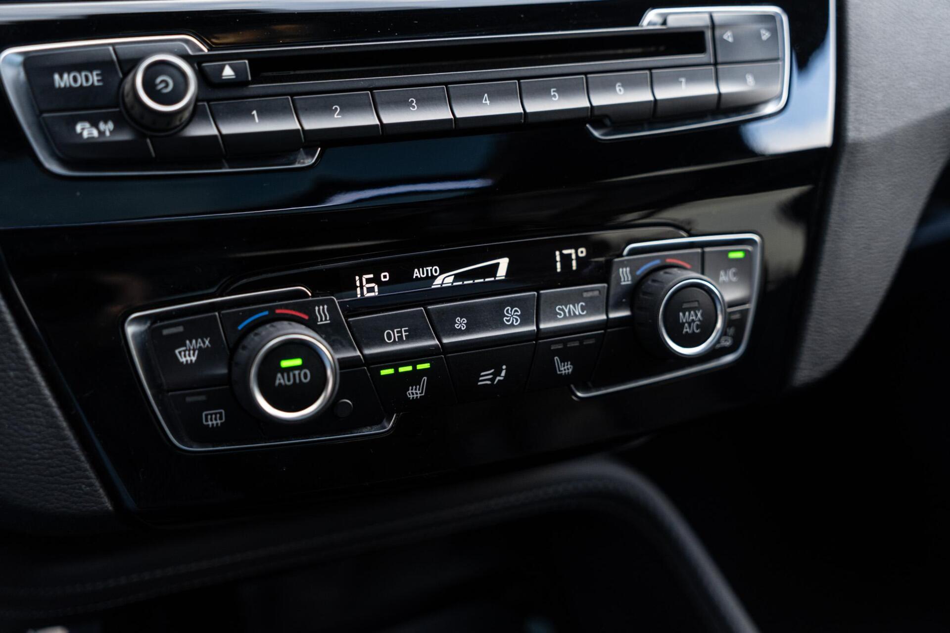 Foto van BMW X1 Xdrive20i