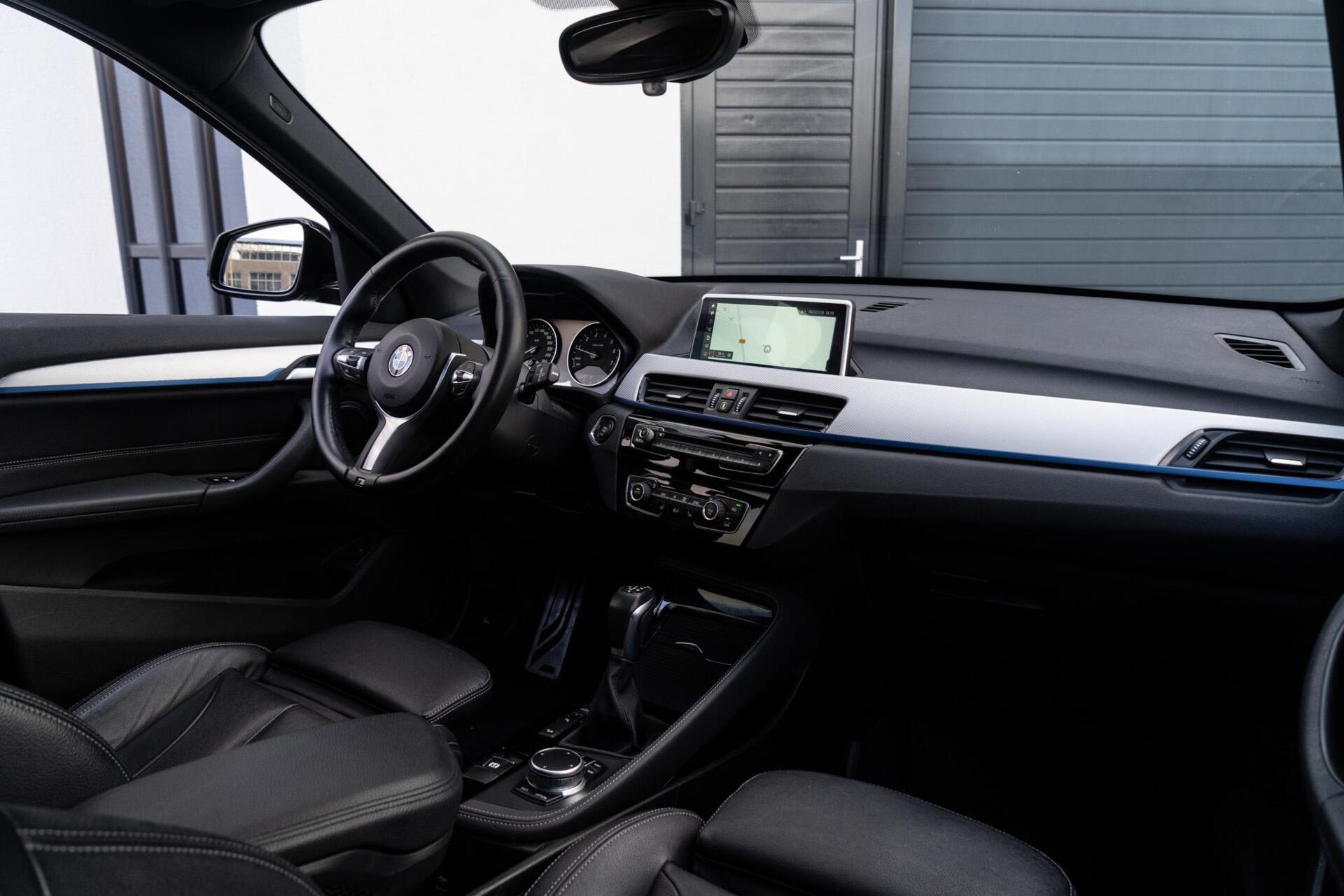 Foto van BMW X1 Xdrive20i