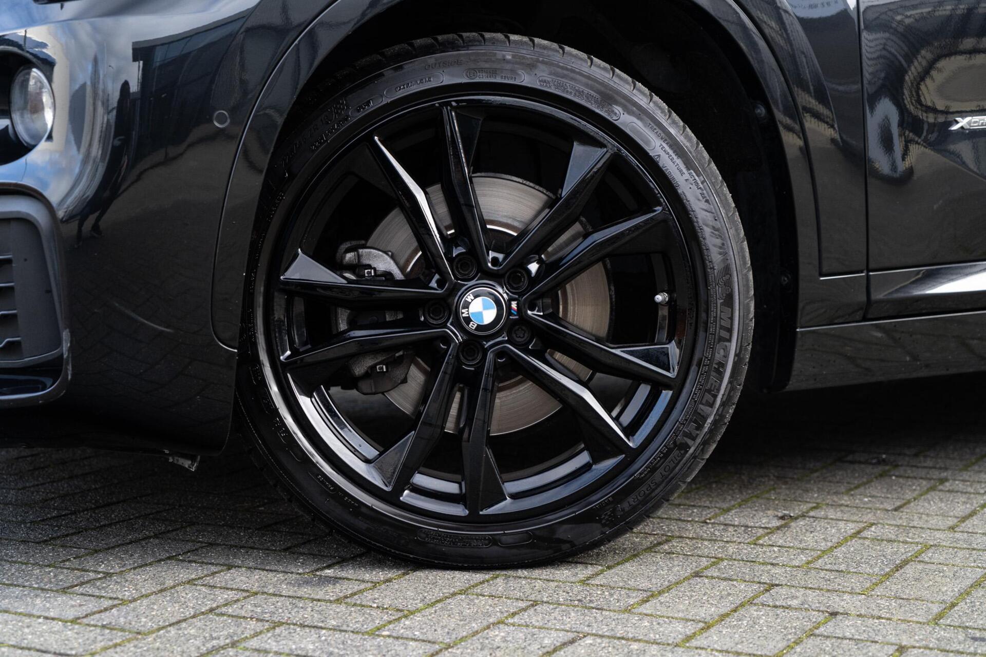 Foto van BMW X1 Xdrive20i
