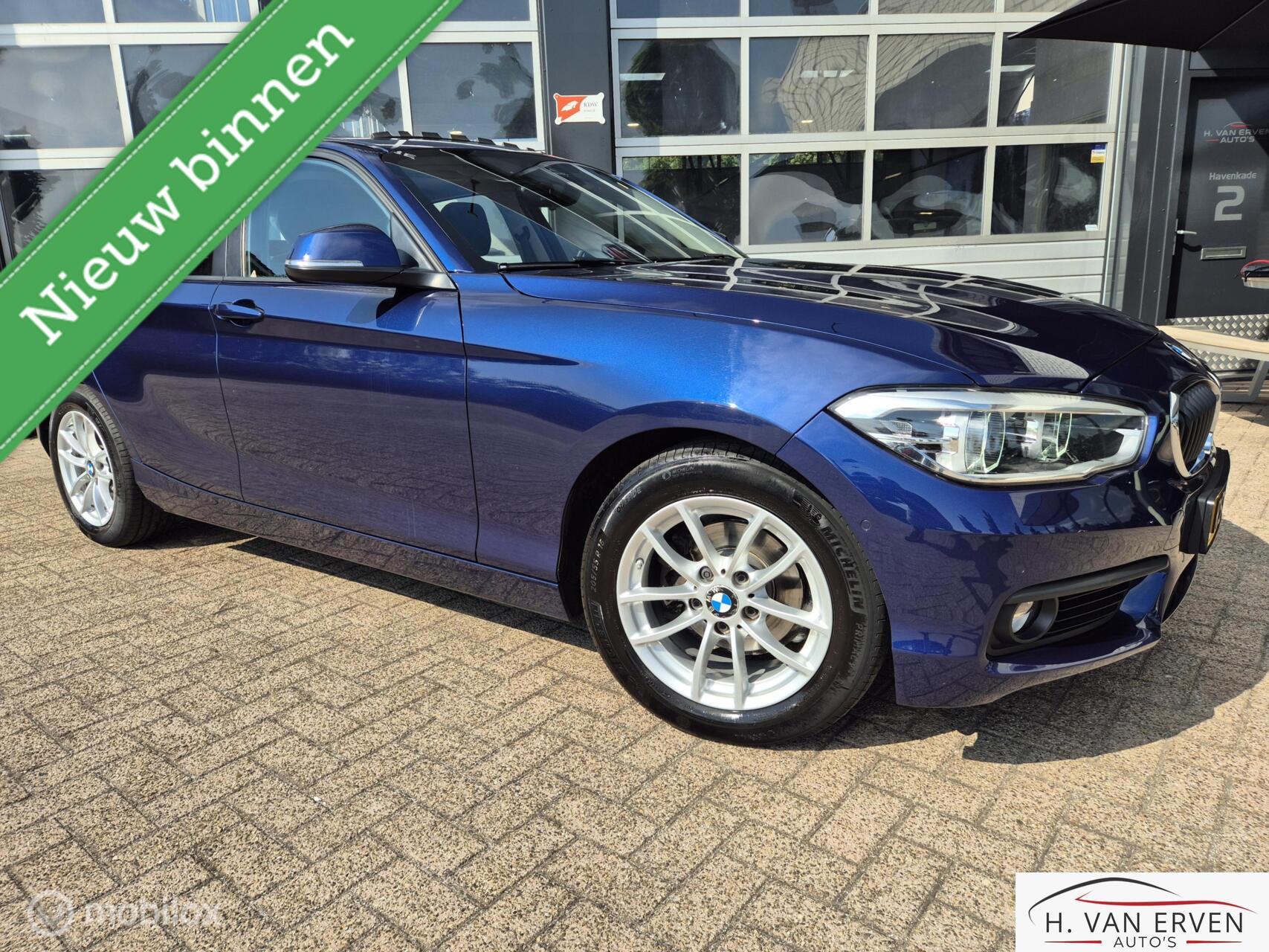 BMW 118i 118i Executive DEALERONDERHOUDEN 1E EIGENAAR NAP 2018 - voorkant
