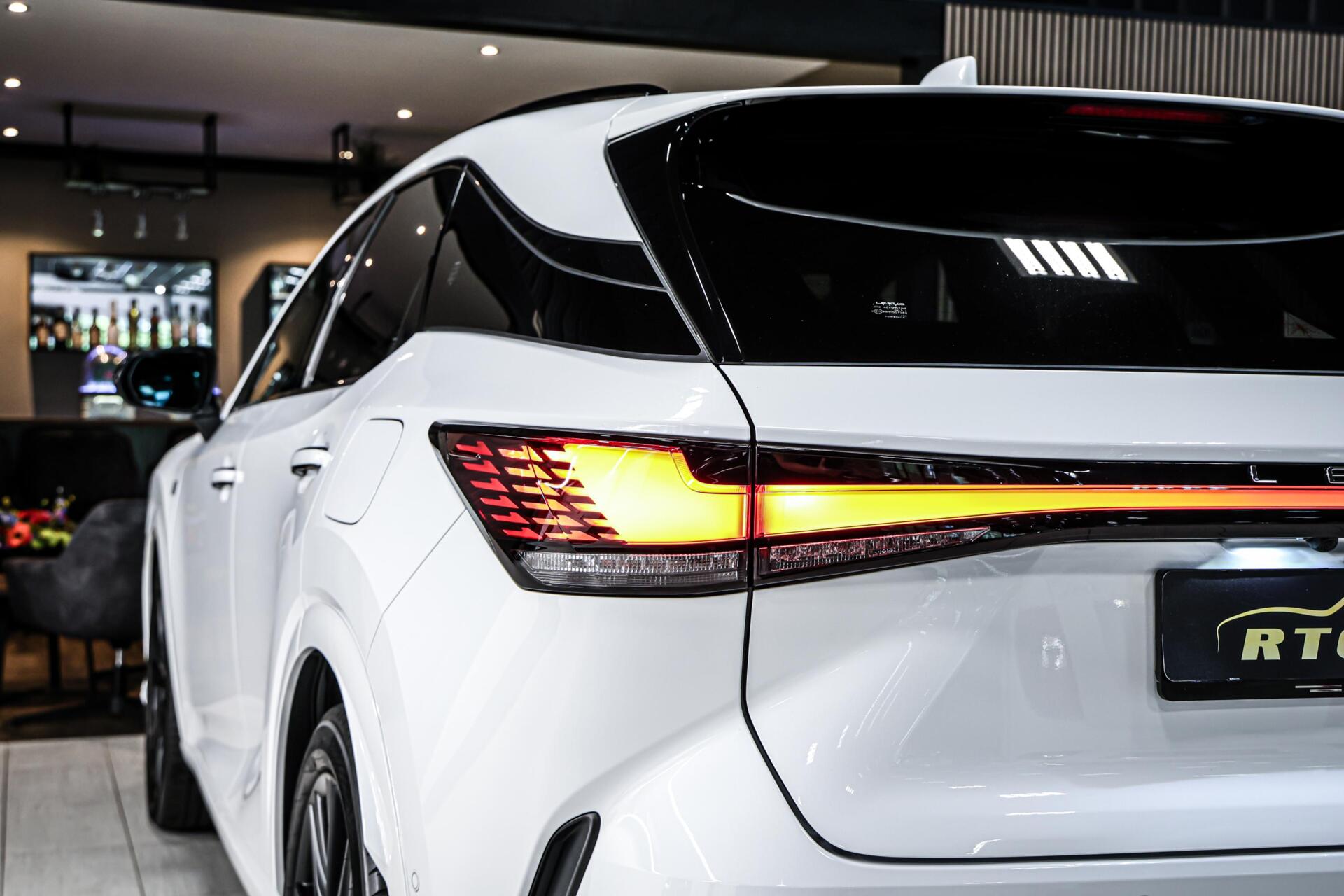 Foto van Lexus Lexus Rx500h