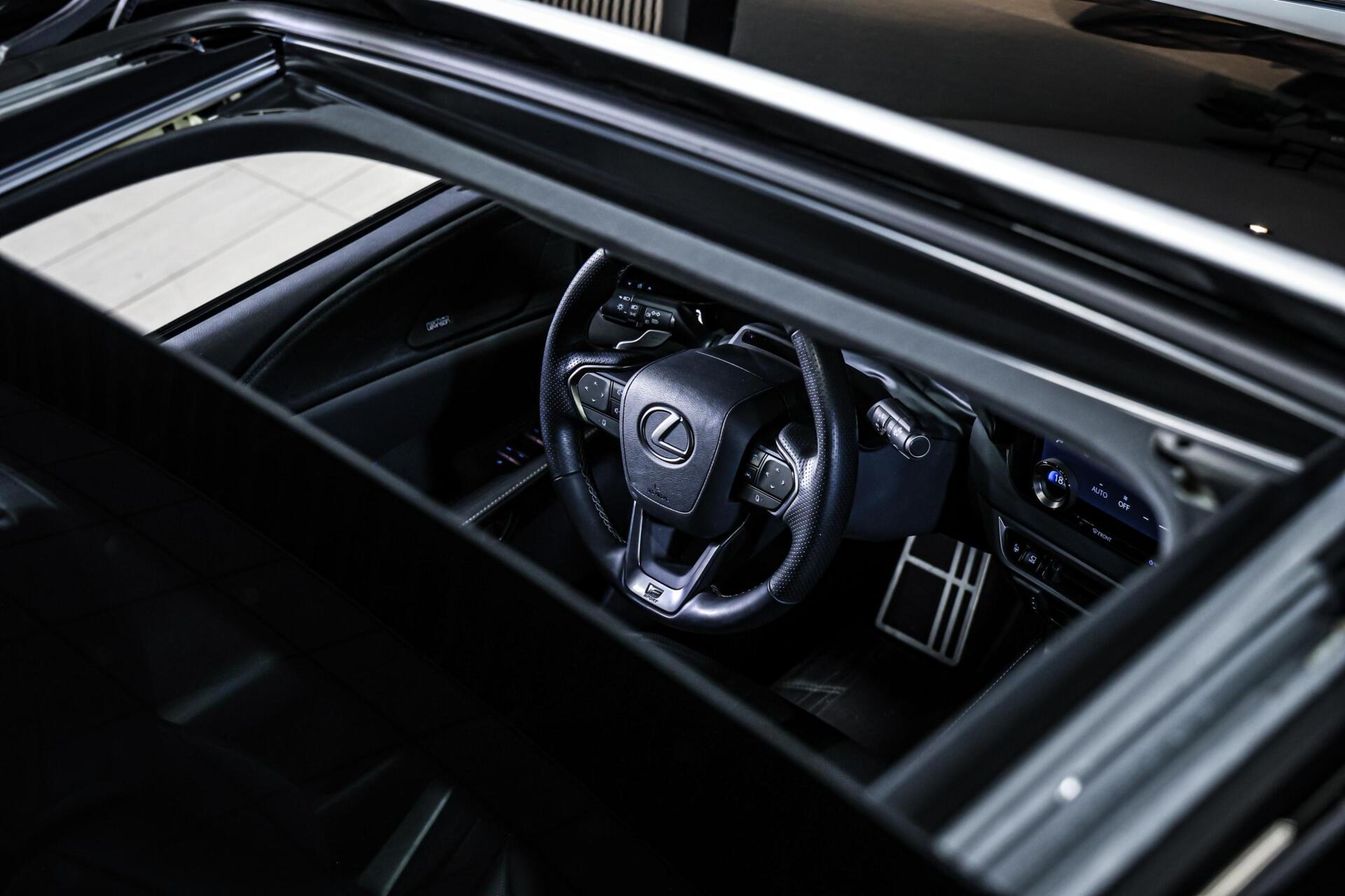 Foto van Lexus Lexus Rx500h