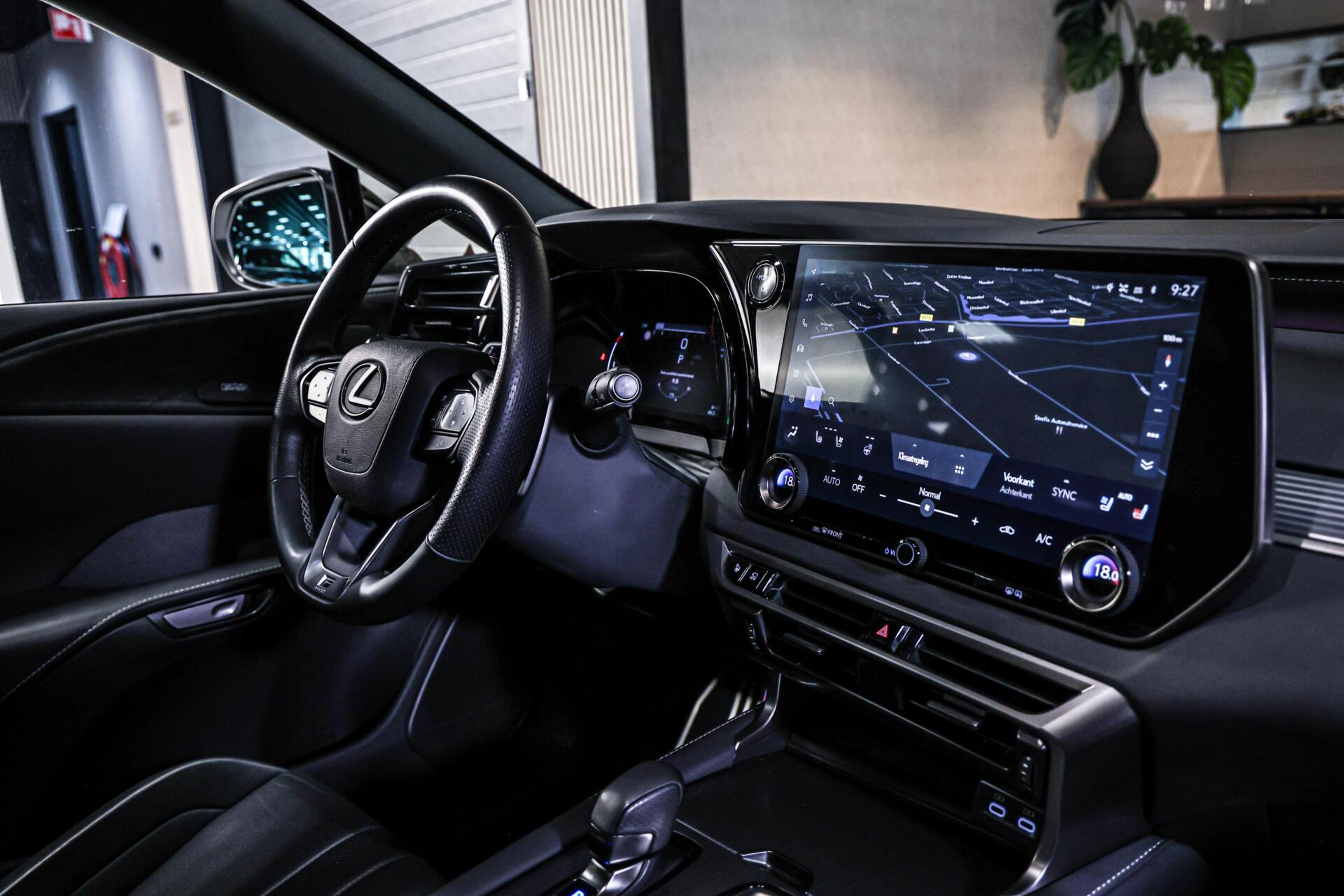Foto van Lexus Lexus Rx500h