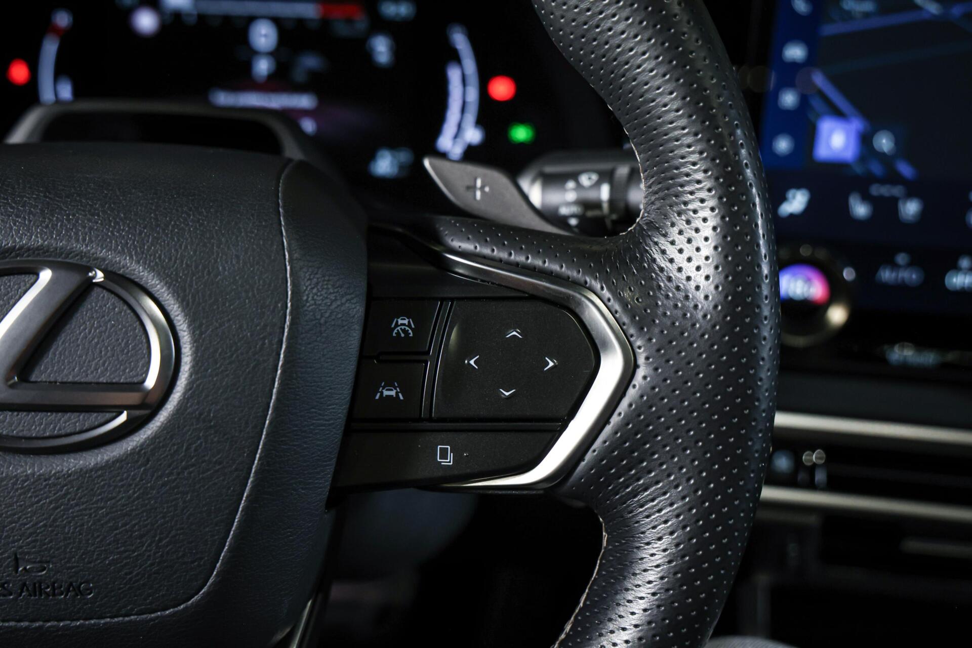 Foto van Lexus Lexus Rx500h