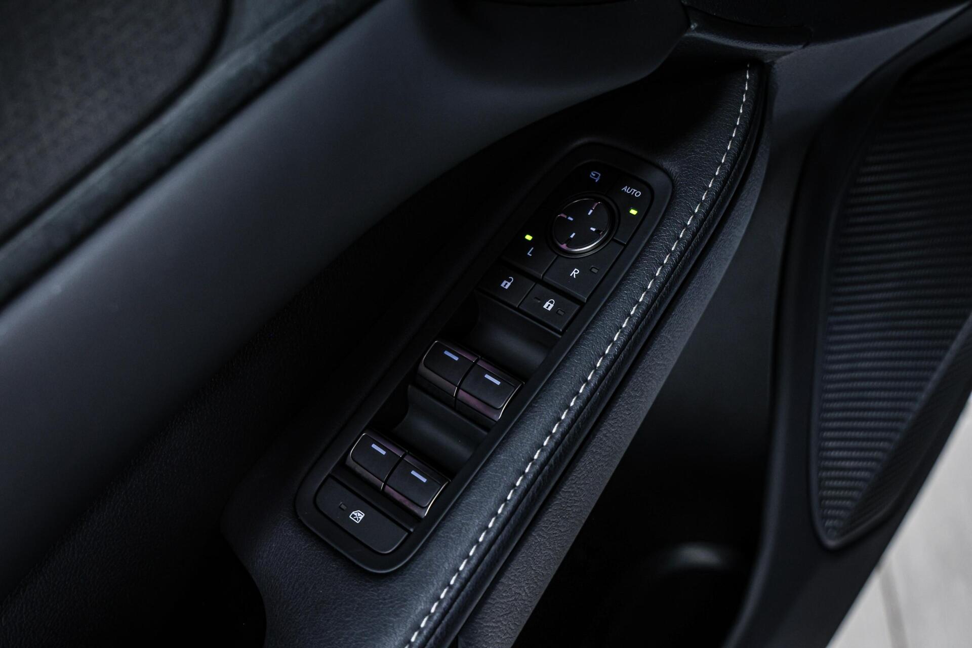 Foto van Lexus Lexus Rx500h