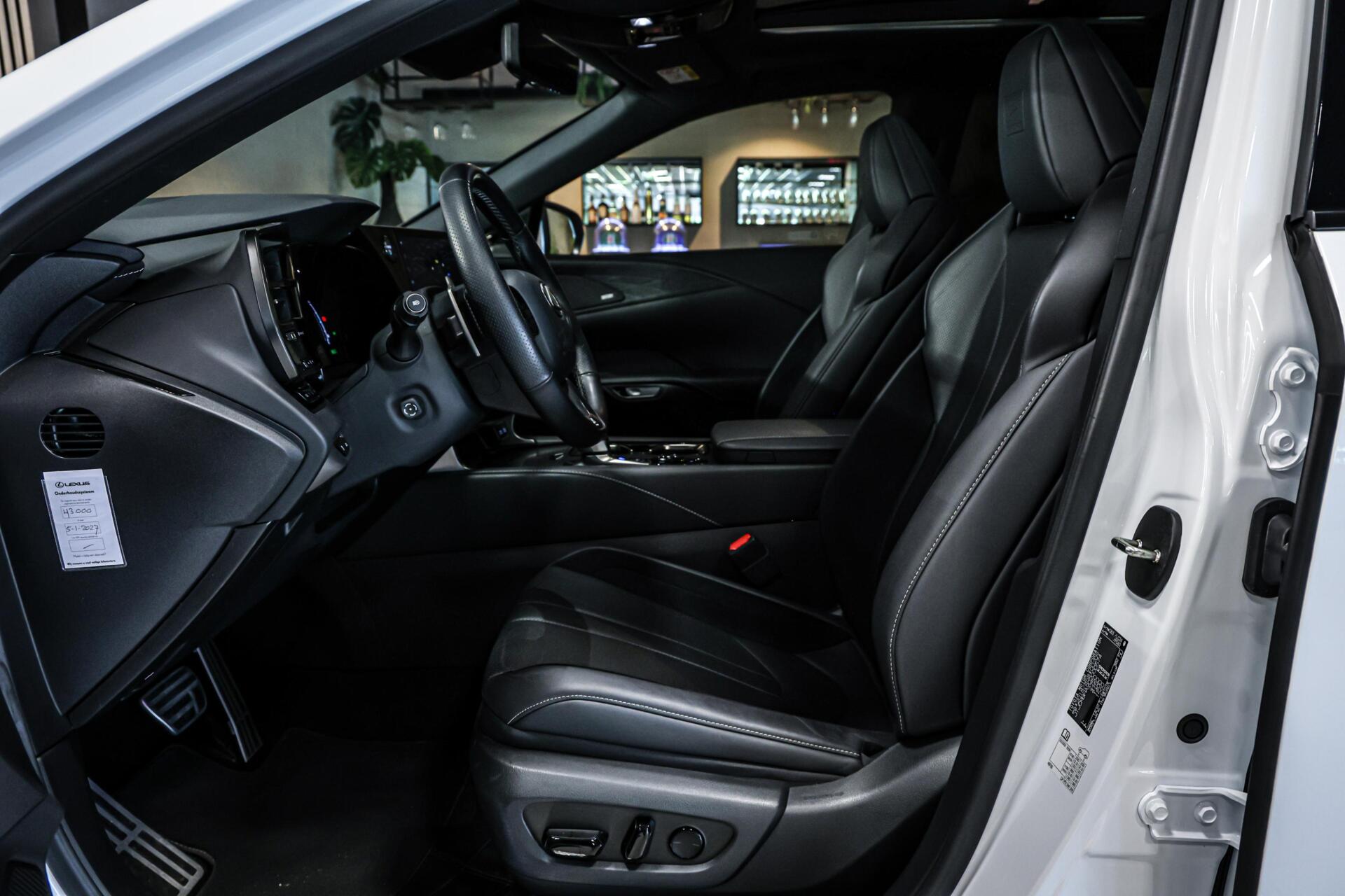Foto van Lexus Lexus Rx500h