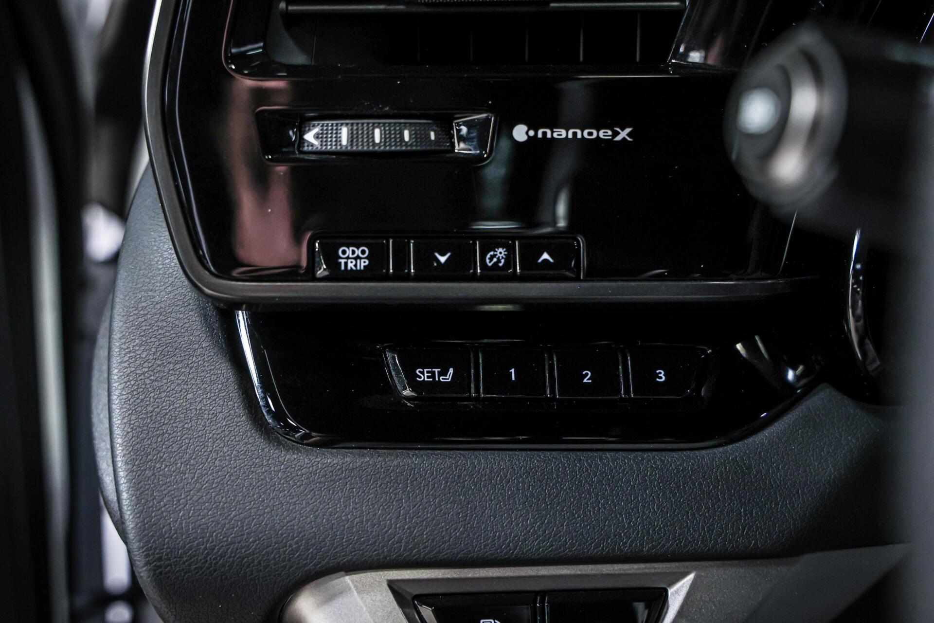 Foto van Lexus Lexus Rx500h