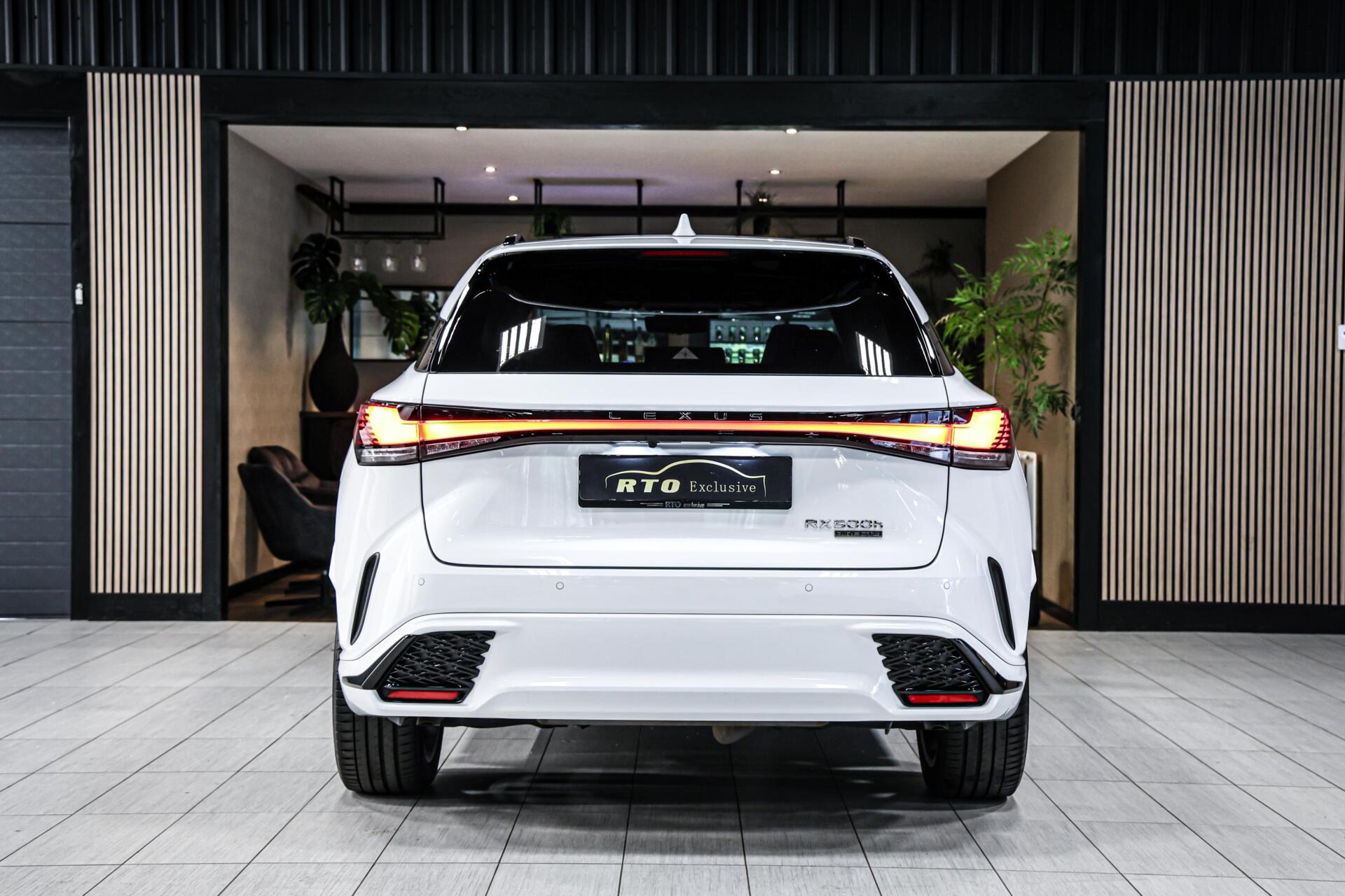 Foto van Lexus Lexus Rx500h