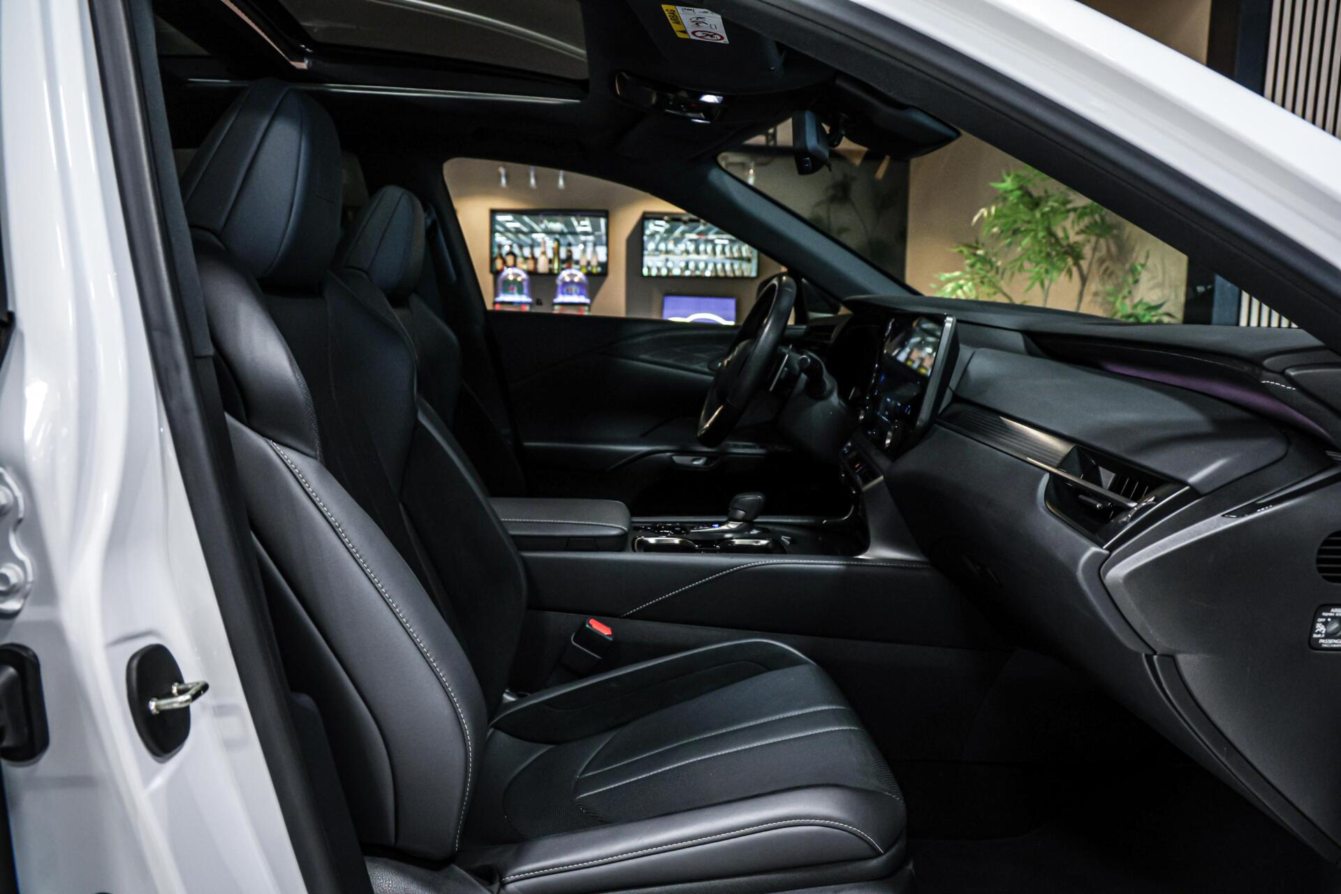 Foto van Lexus Lexus Rx500h