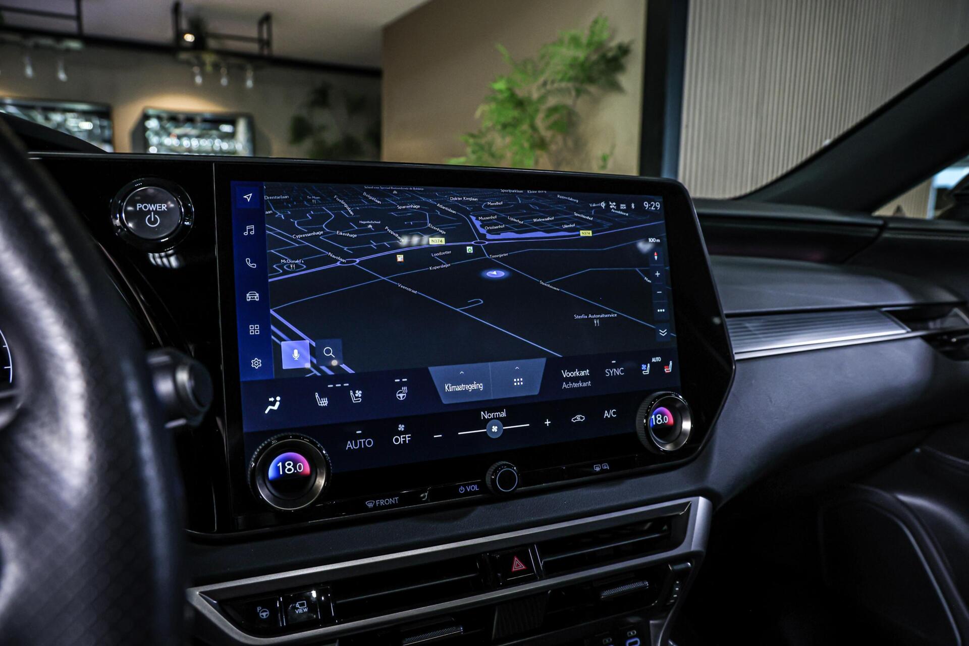 Foto van Lexus Lexus Rx500h