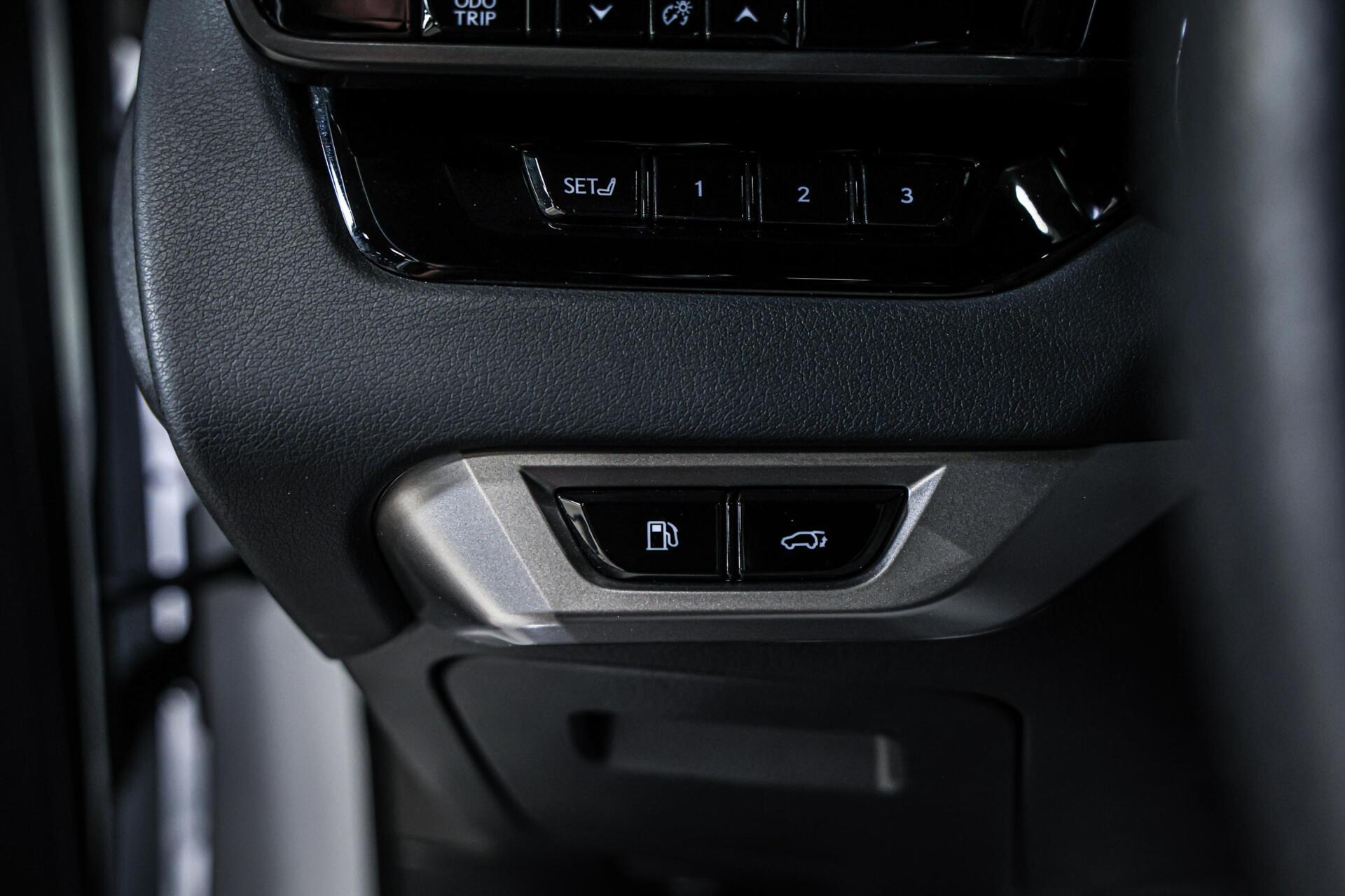 Foto van Lexus Lexus Rx500h