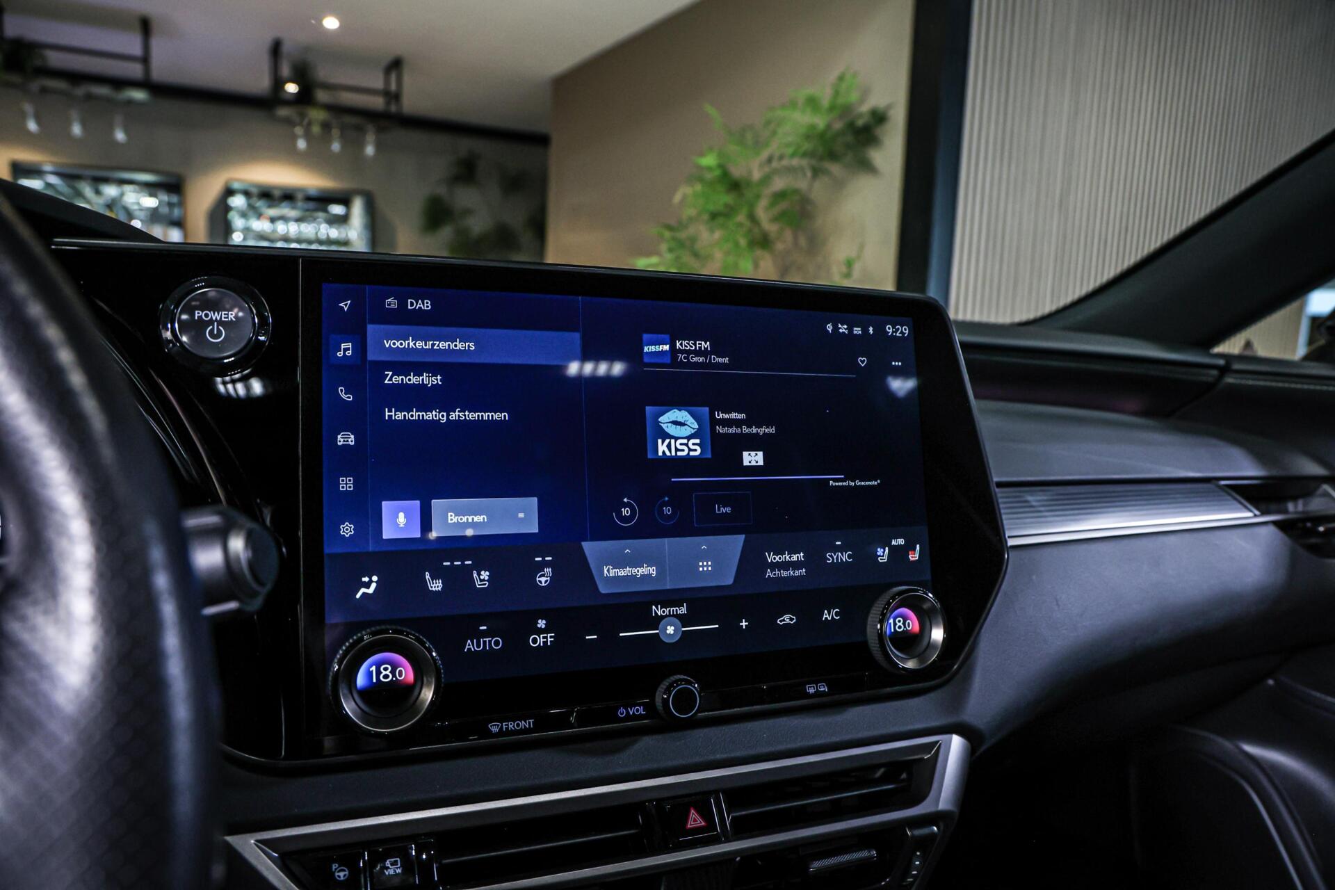 Foto van Lexus Lexus Rx500h