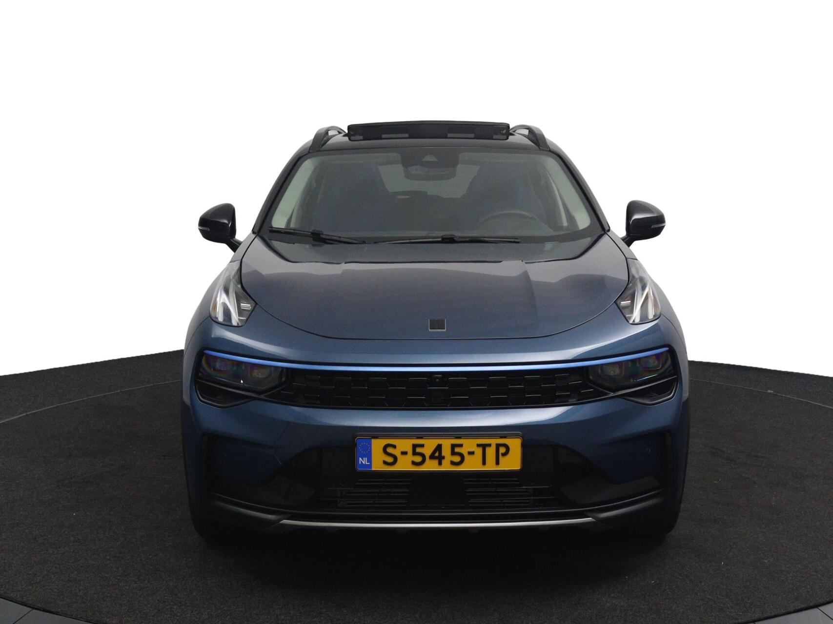 Foto van Lynk&co LYNK & Co 01