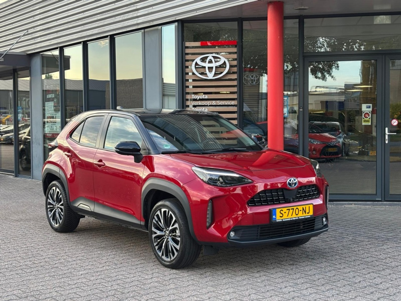 Toyota Toyota Yaris Cross 1.5 Hybrid Adventure | Head up | JBL | Elek.a.klep | Stoel & Stuurwiel VW | Trekhaak 2022 - voorkant