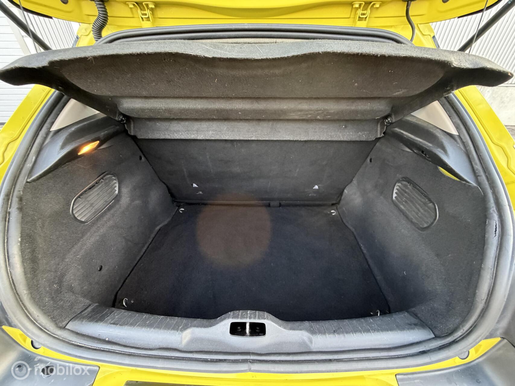 Foto van Citroen C4 Cactus