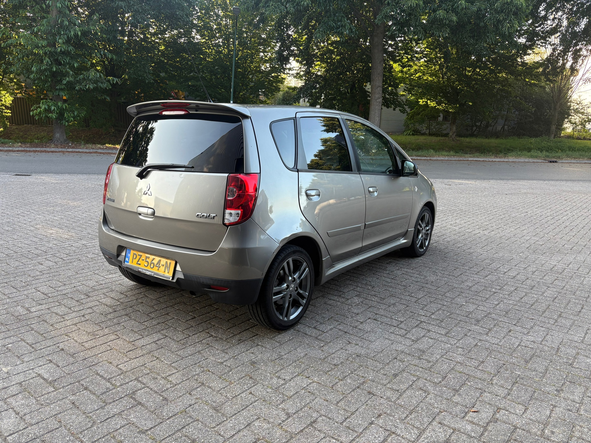 Foto van Mitsubishi Colt