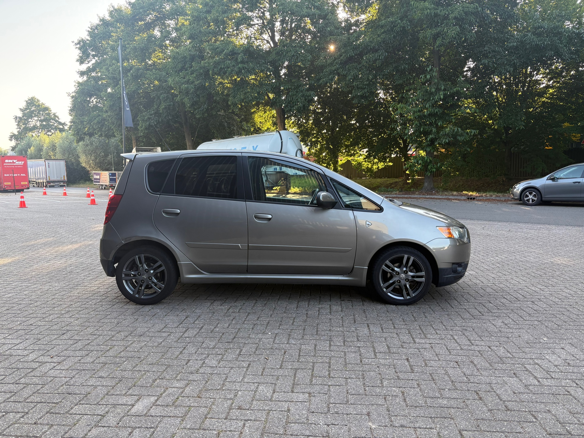 Foto van Mitsubishi Colt
