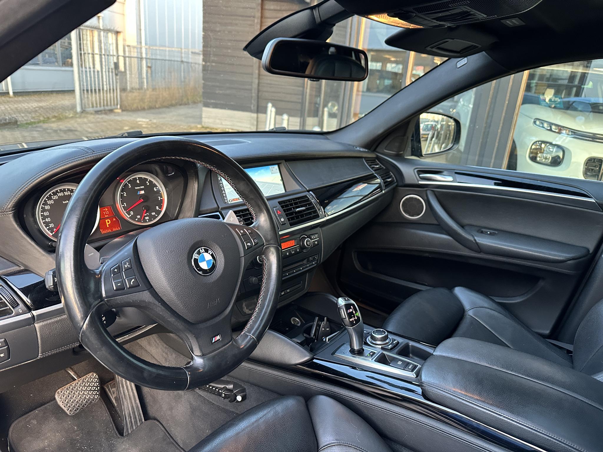 Foto van BMW X6 M