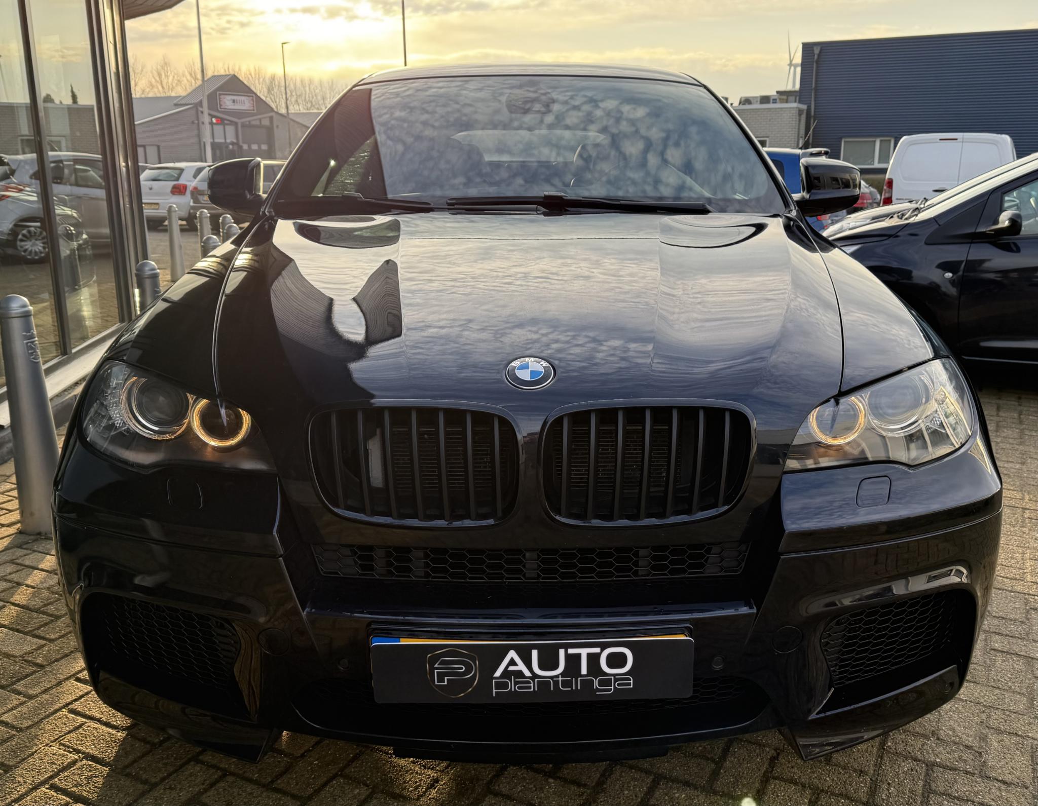 Foto van BMW X6 M