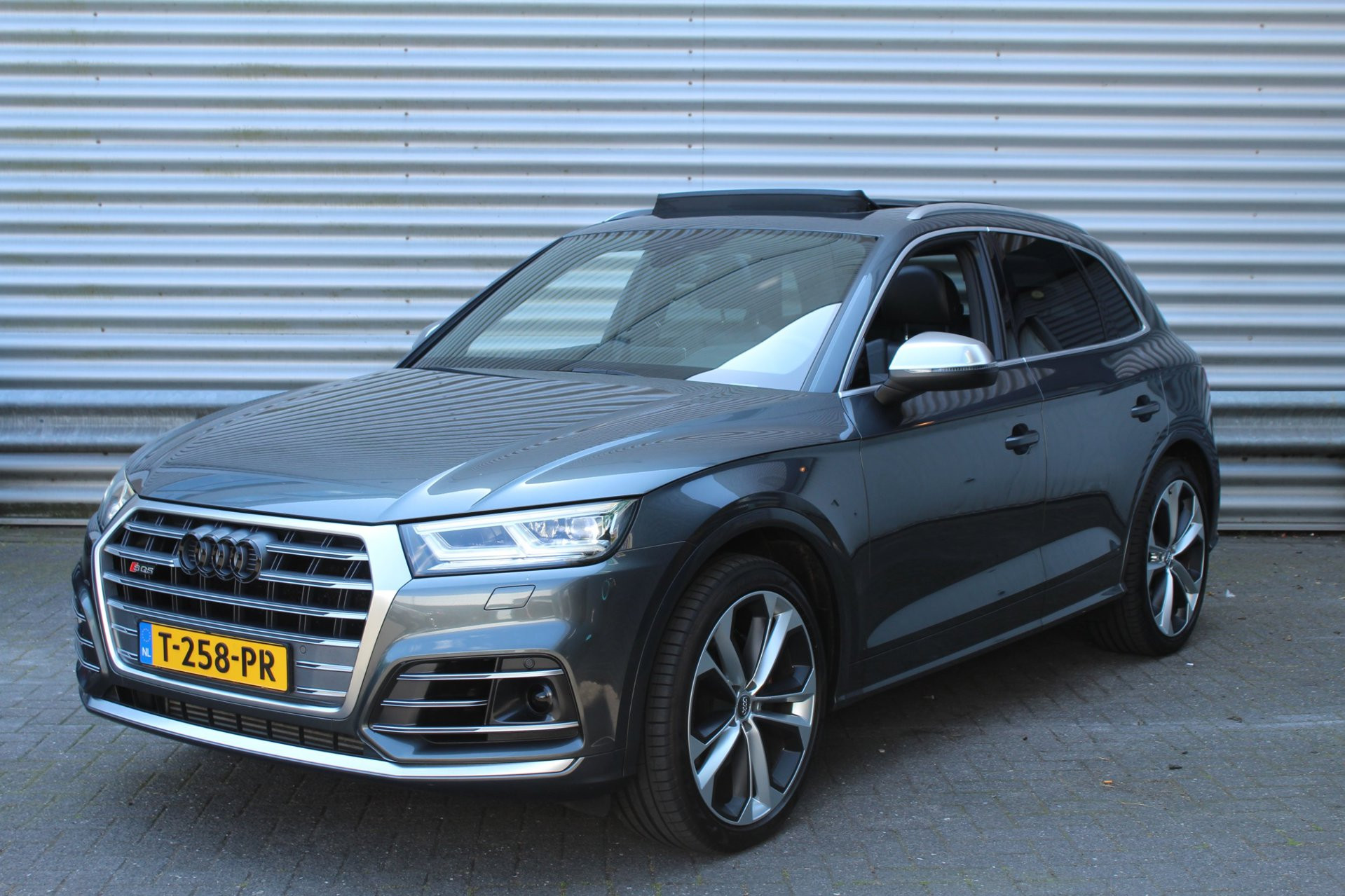 Audi Sq5 3.0 TFSI 354pk quattro Pro Line Plus AUTOMAAT Panoramadak Trekhaak 2018 - voorkant
