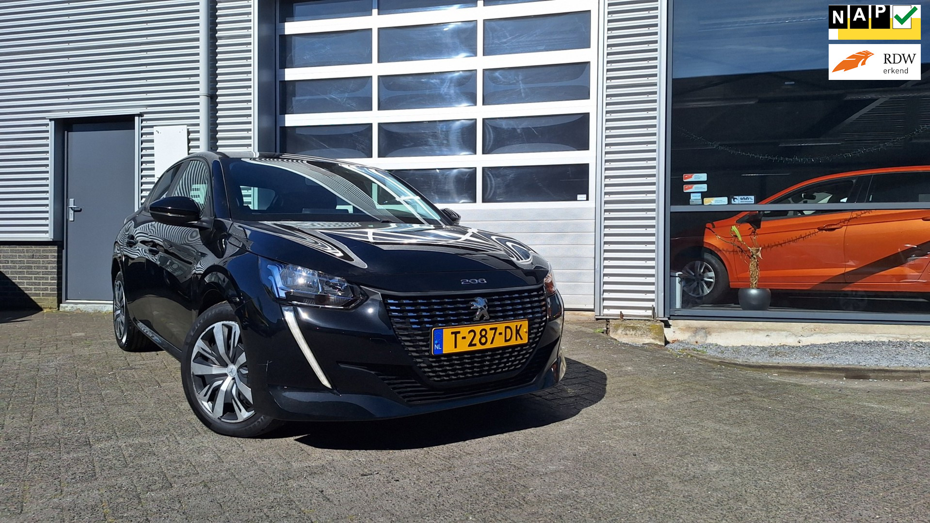 Peugeot 208 1.2 PureTech Active Pack 2023 - voorkant