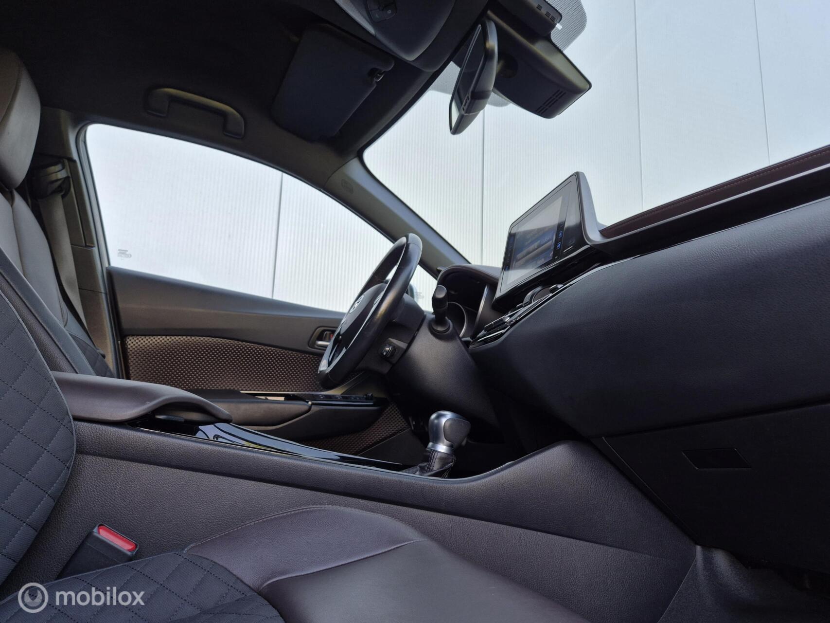 Foto van Toyota Toyota C-hr