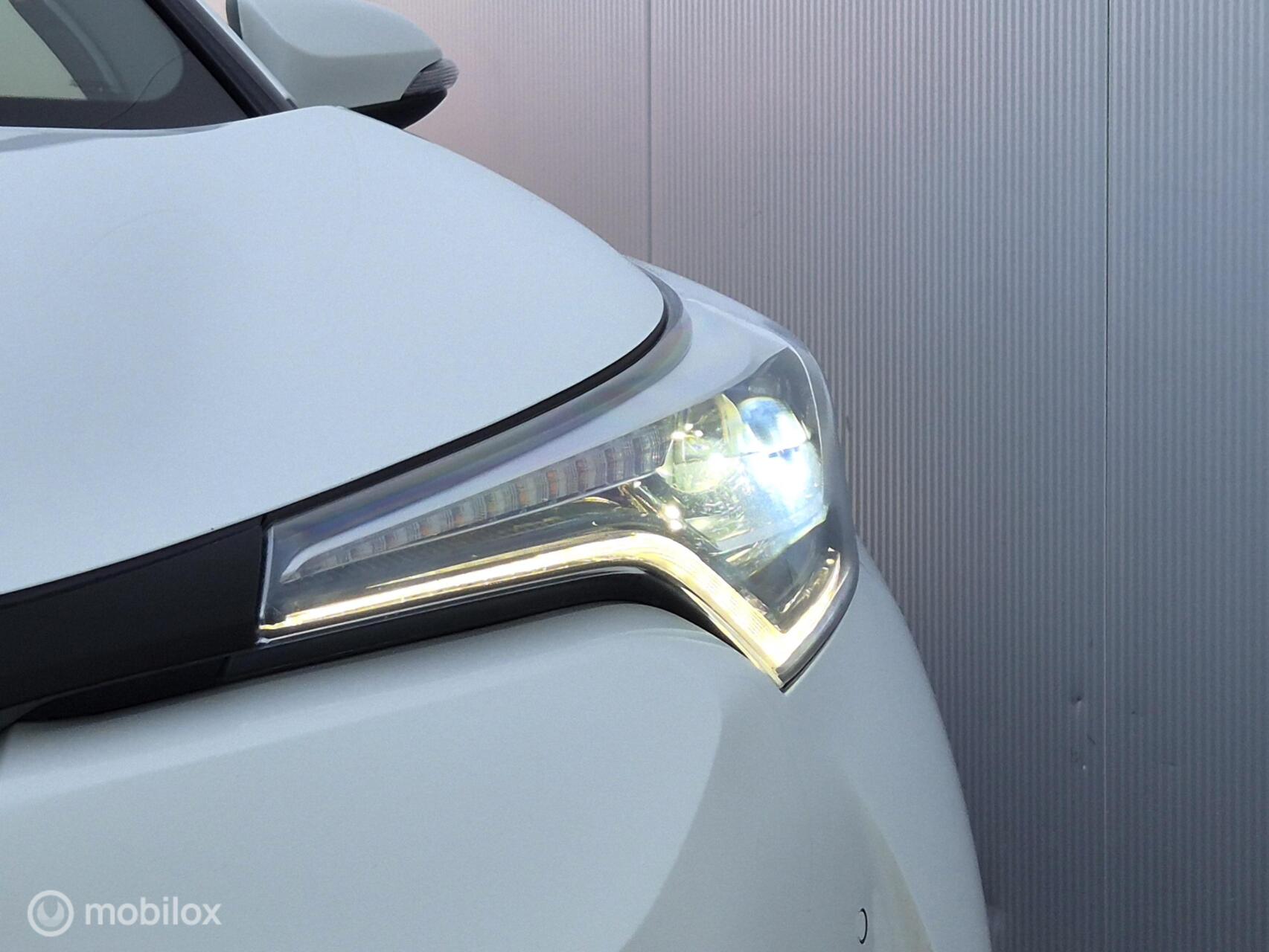 Foto van Toyota Toyota C-hr