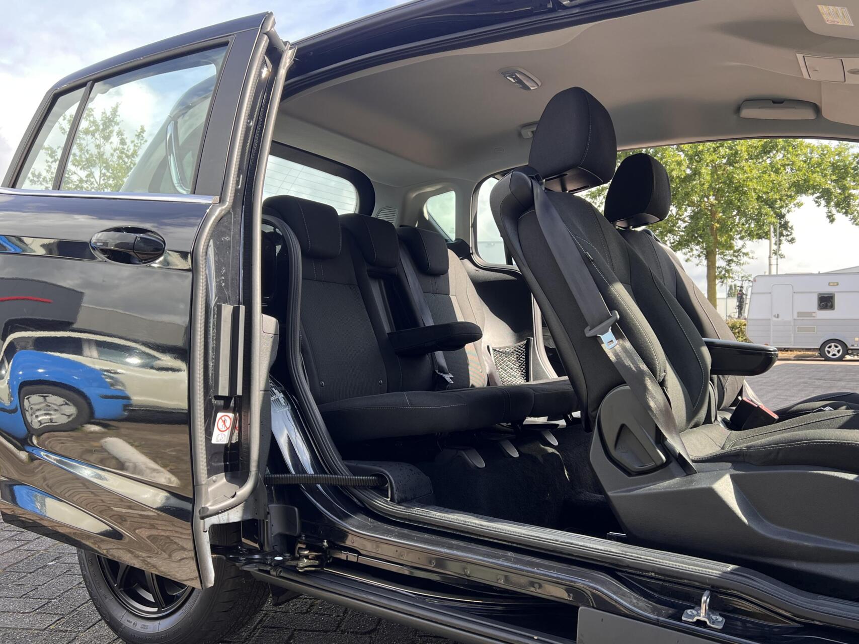 Foto van Ford B-max
