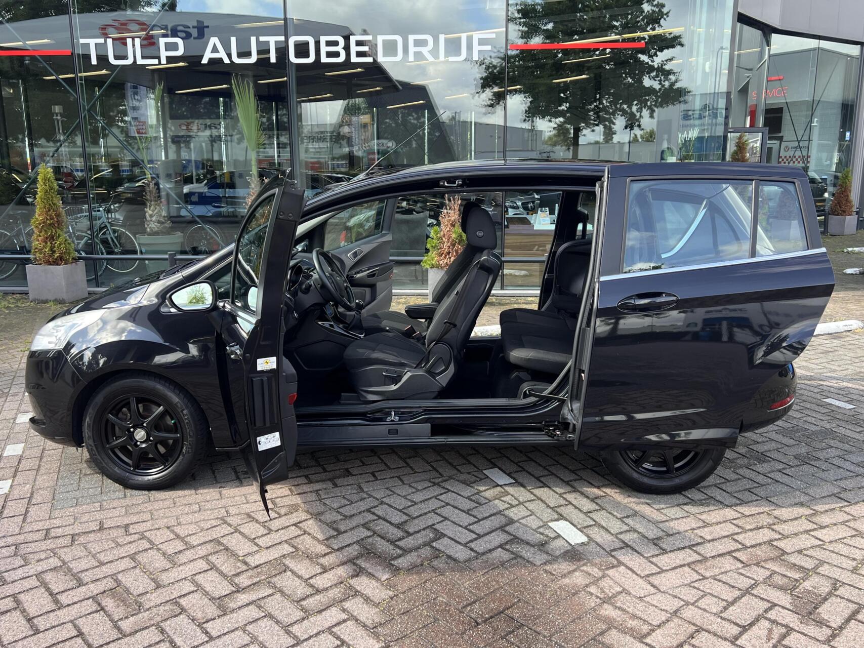 Foto van Ford B-max