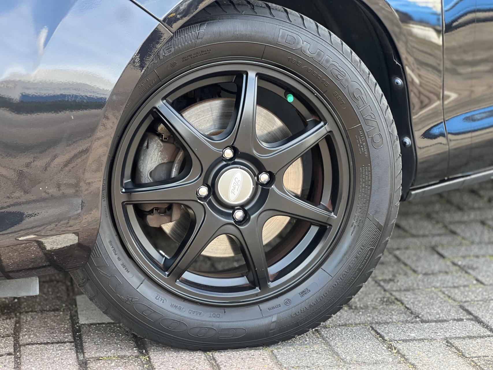 Foto van Ford B-max