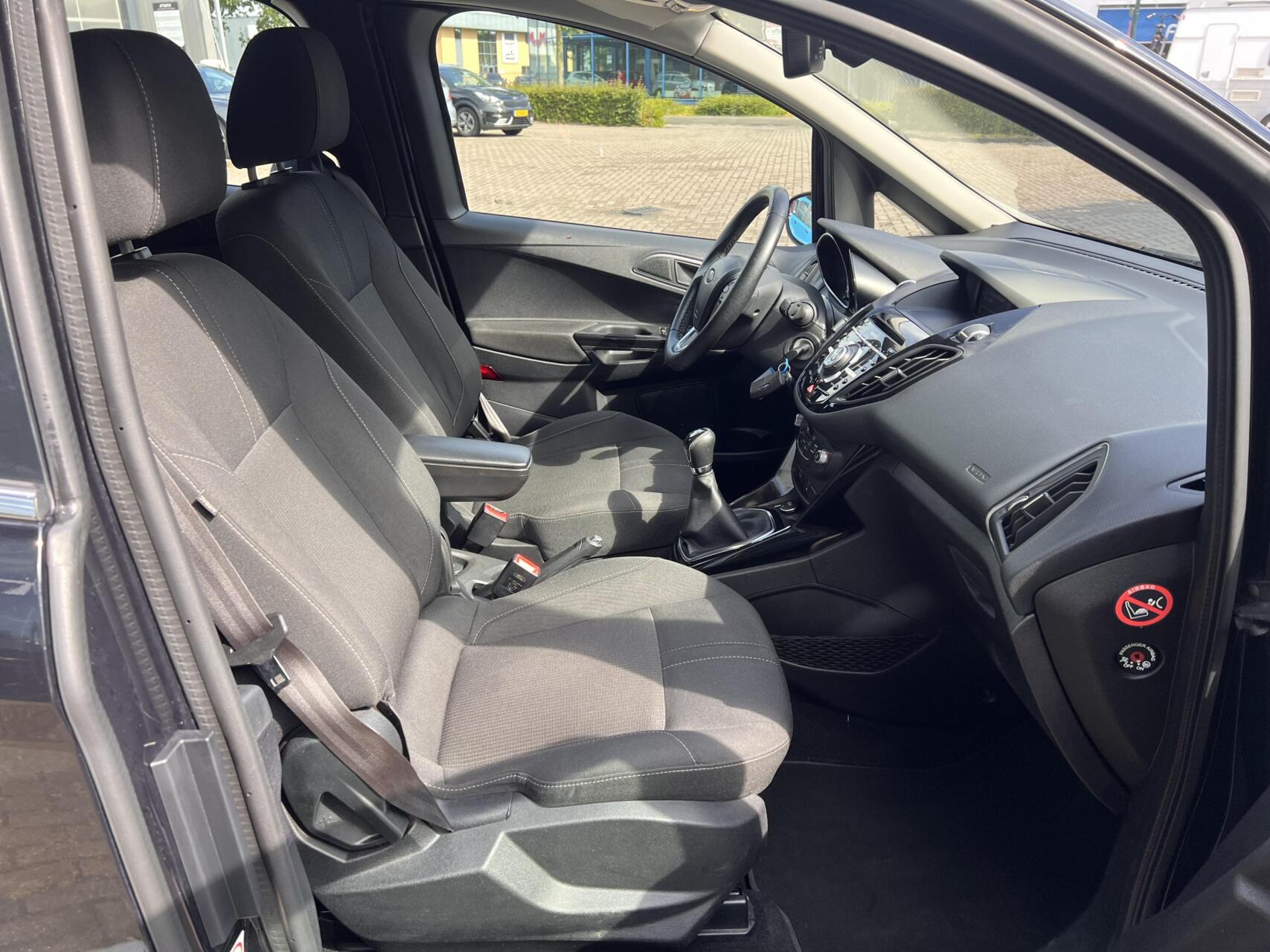 Foto van Ford B-max