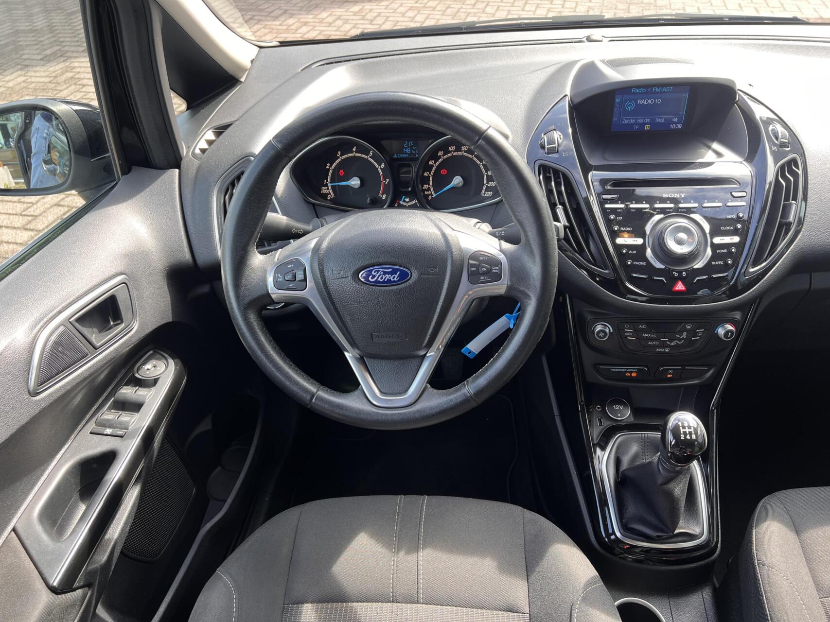 Foto van Ford B-max