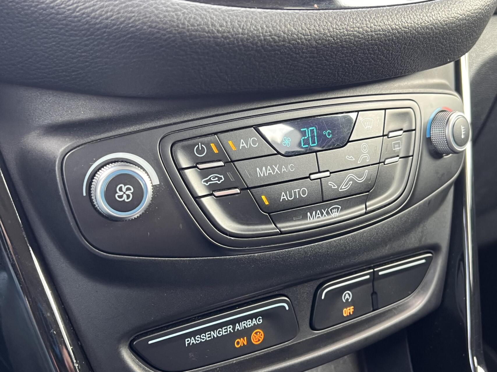 Foto van Ford B-max