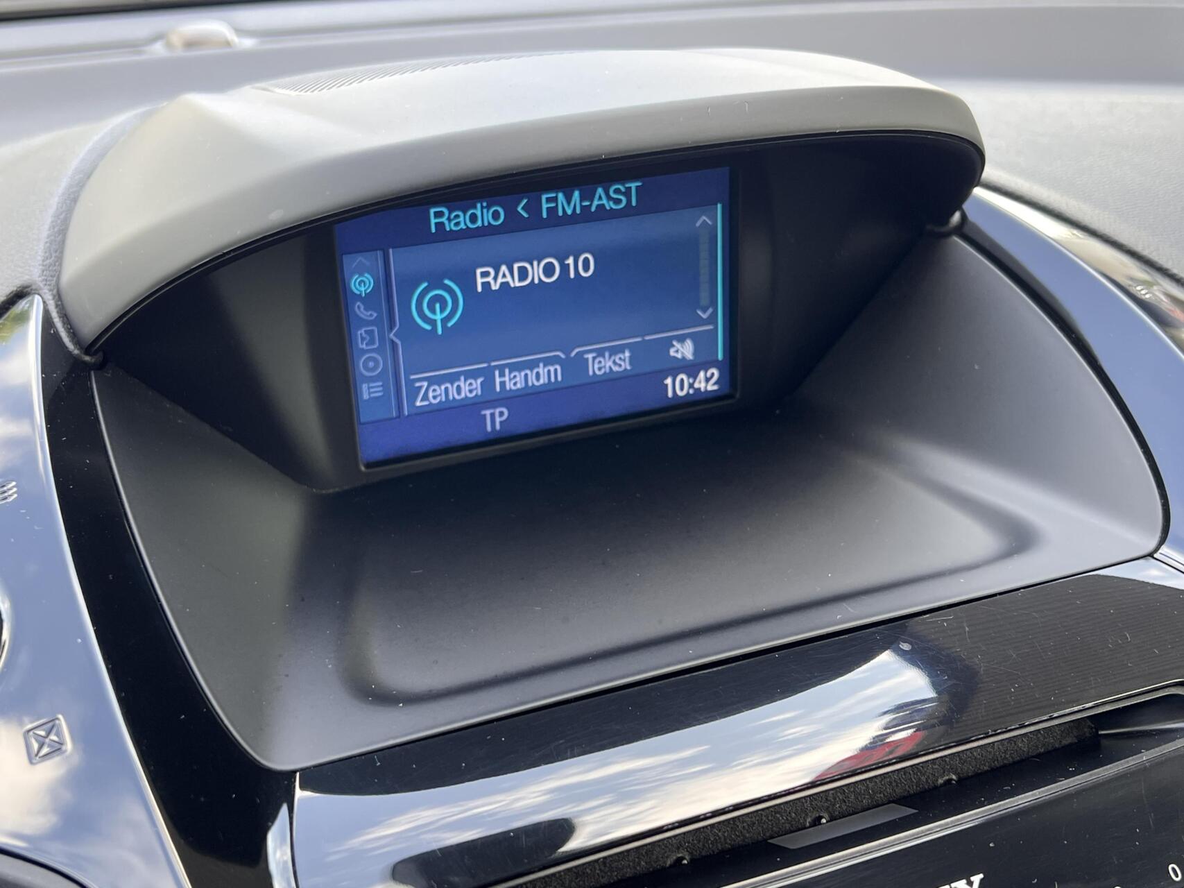 Foto van Ford B-max