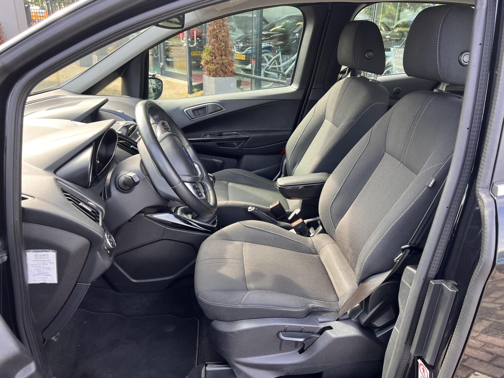Foto van Ford B-max