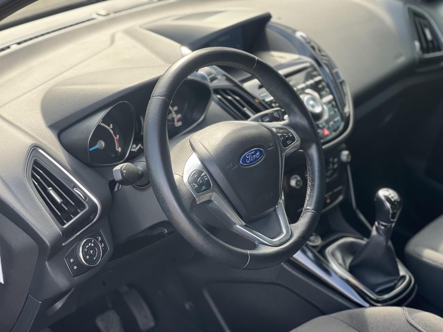 Foto van Ford B-max