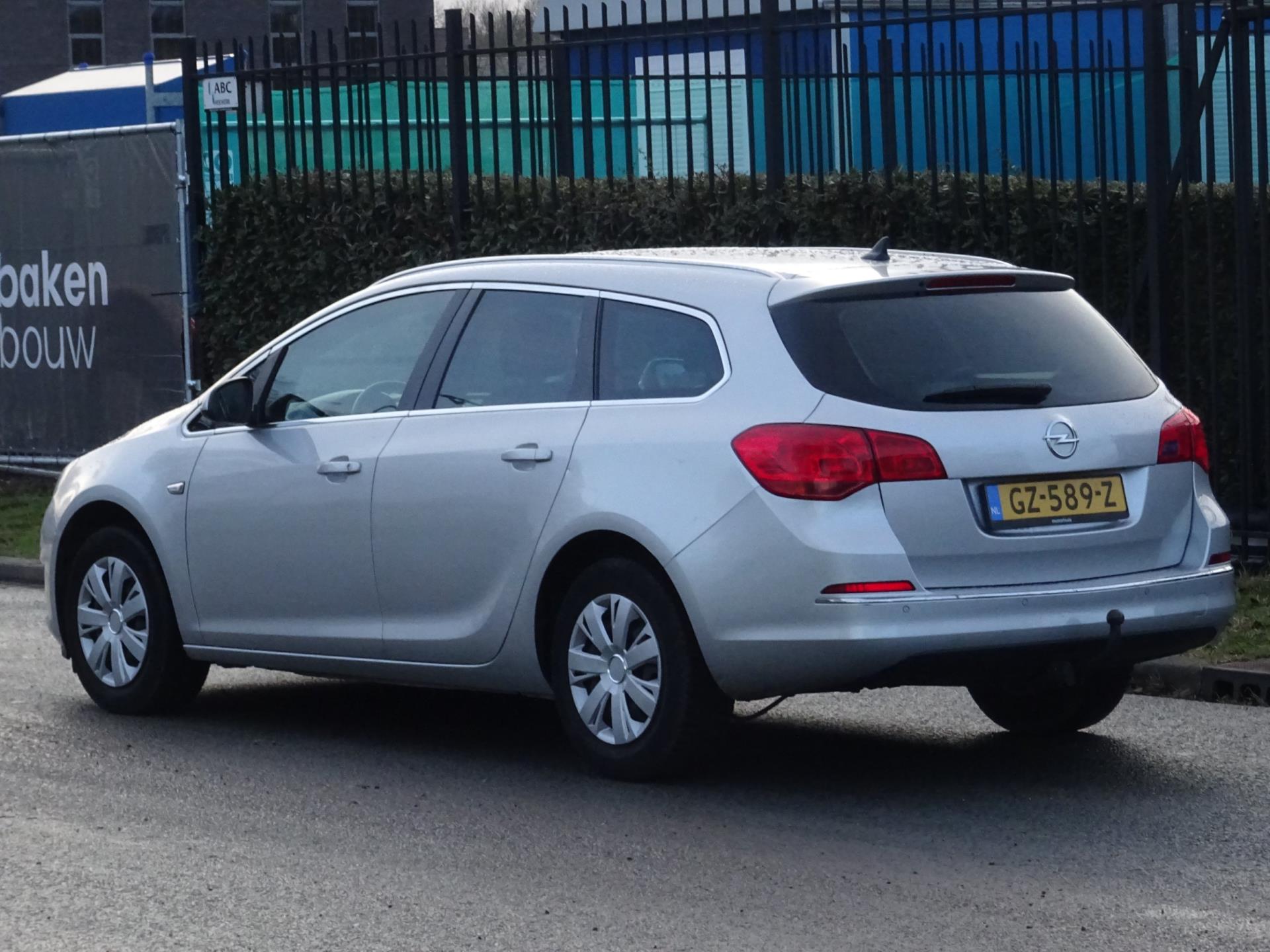 Foto van Opel Astra Sports Tourer