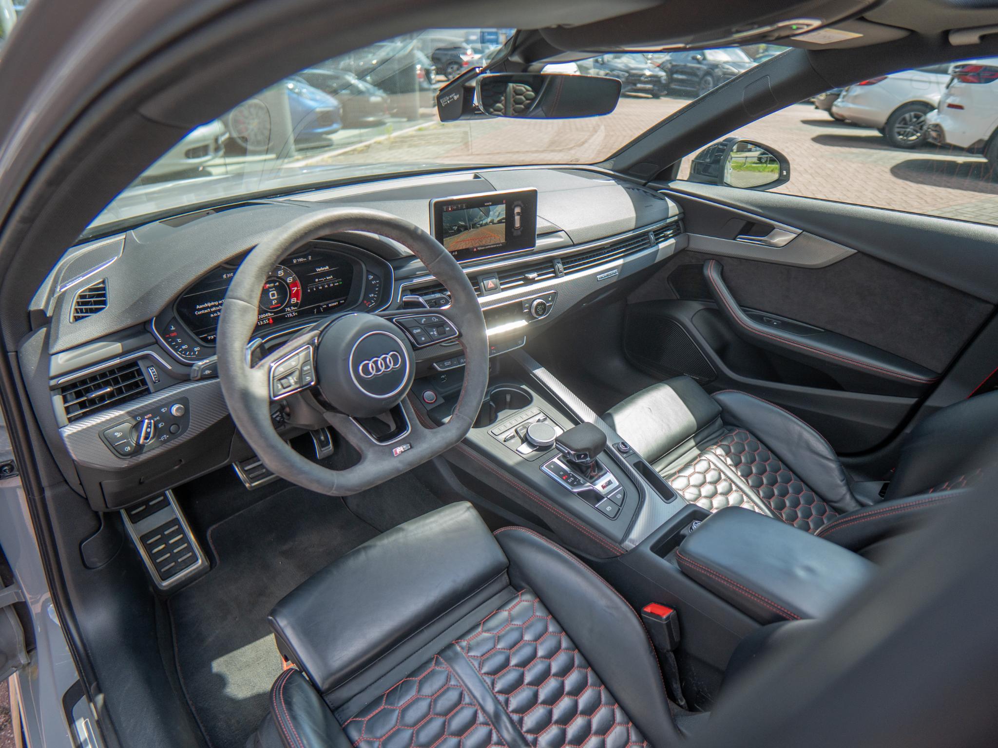 Foto van Audi RS 4 Avant