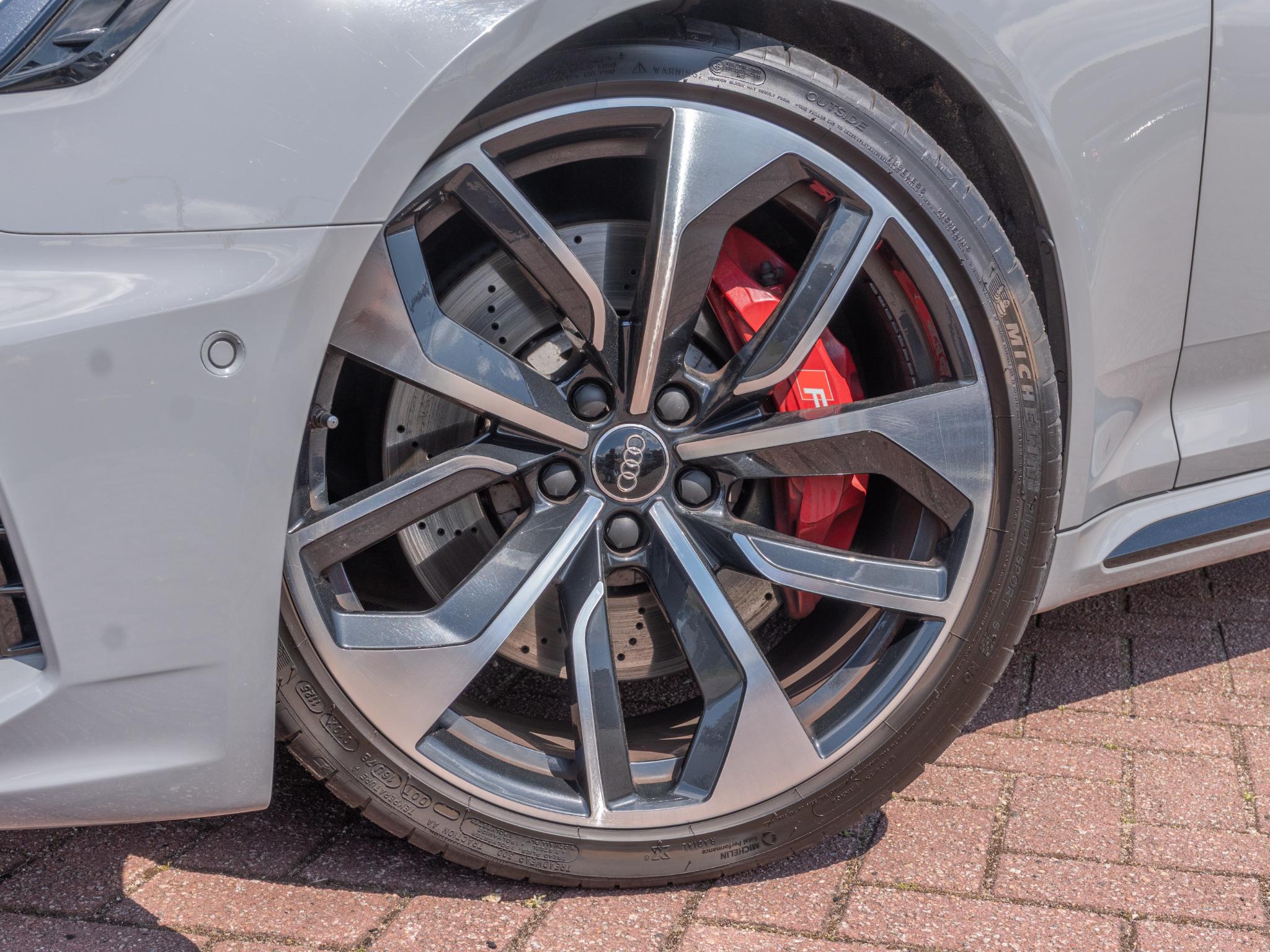Foto van Audi RS 4 Avant