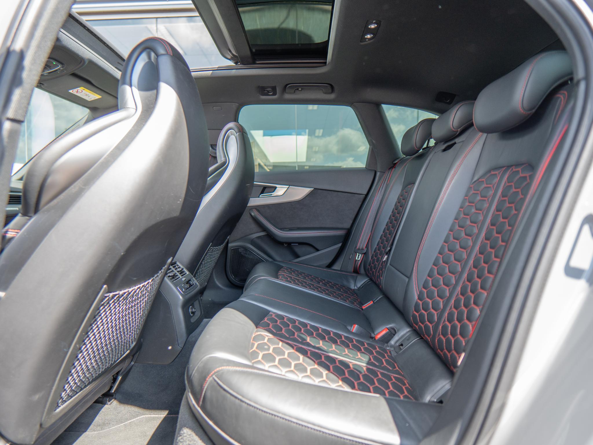 Foto van Audi RS 4 Avant