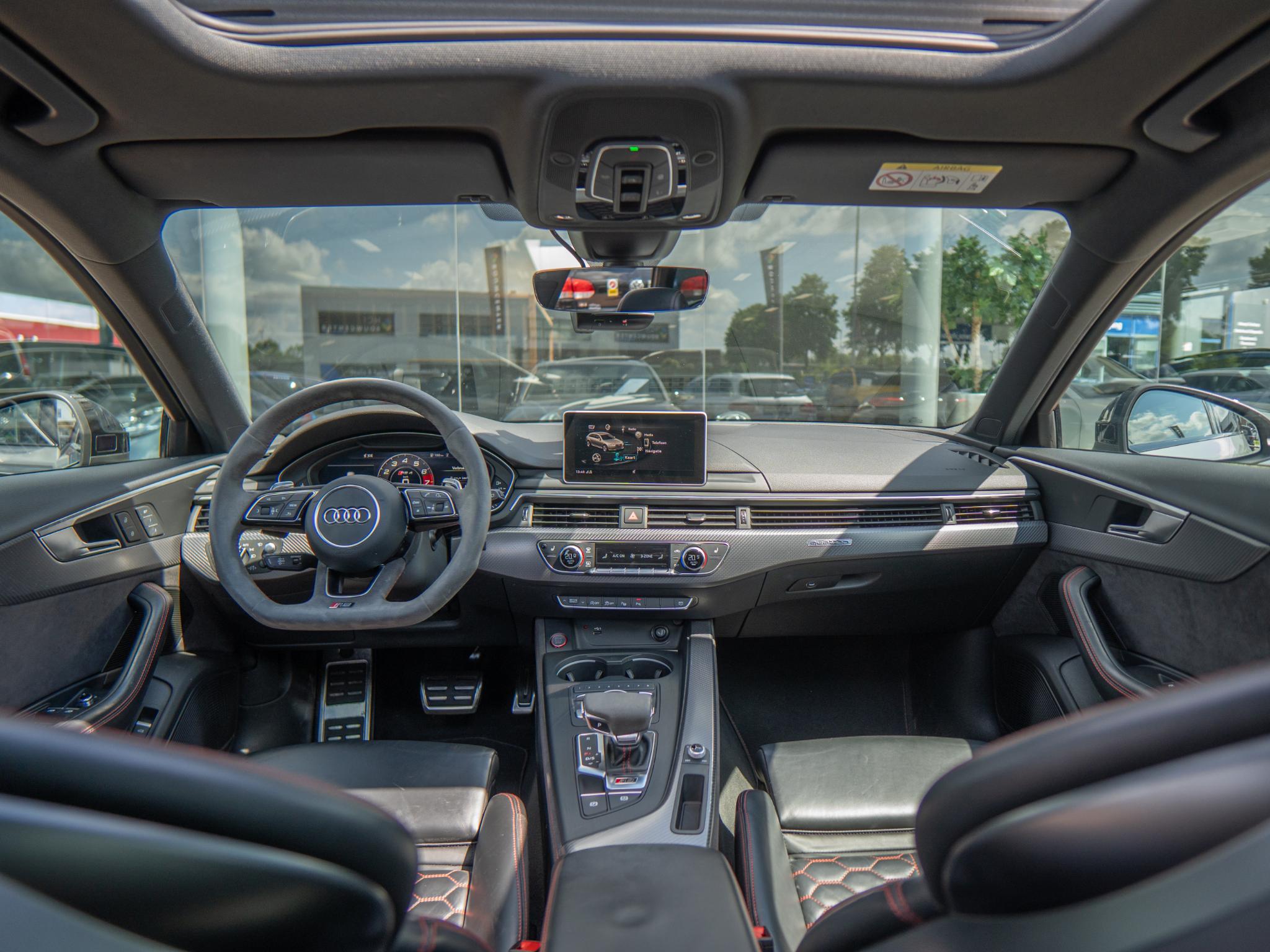Foto van Audi RS 4 Avant
