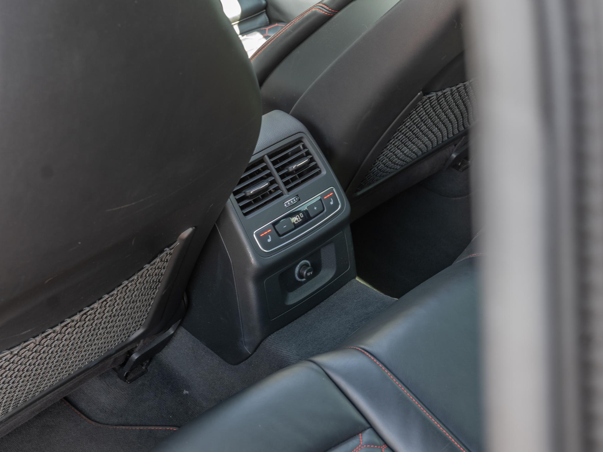 Foto van Audi RS 4 Avant
