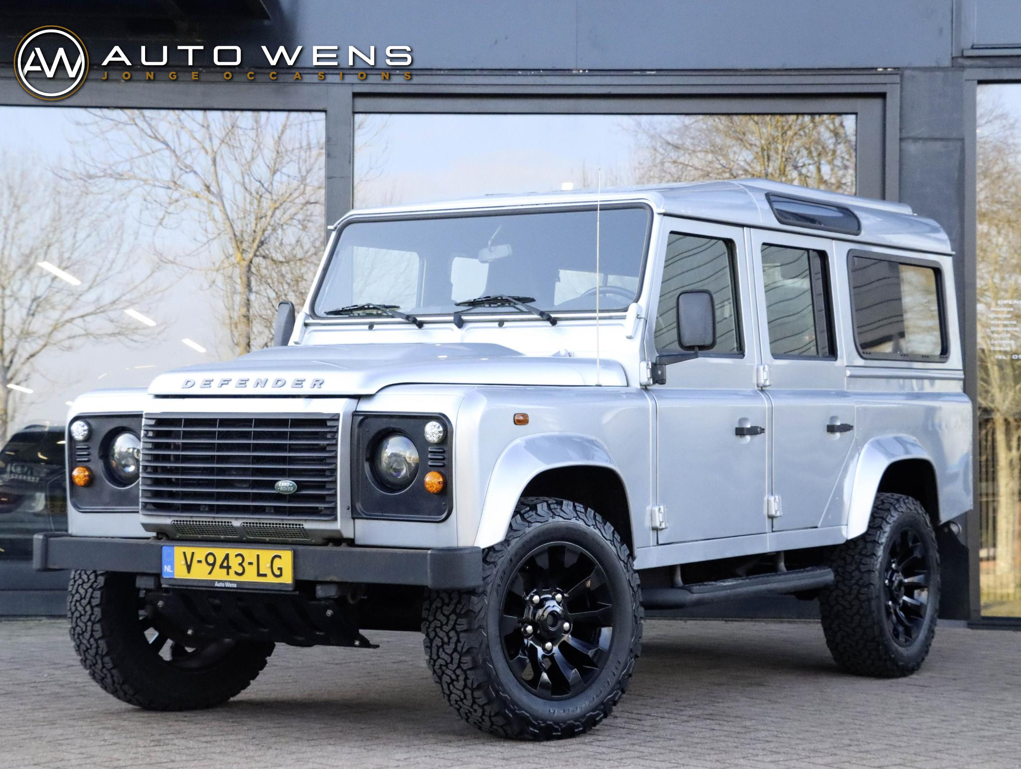 Land Rover Defender 2.2 D HT 110" E 2013 - voorkant