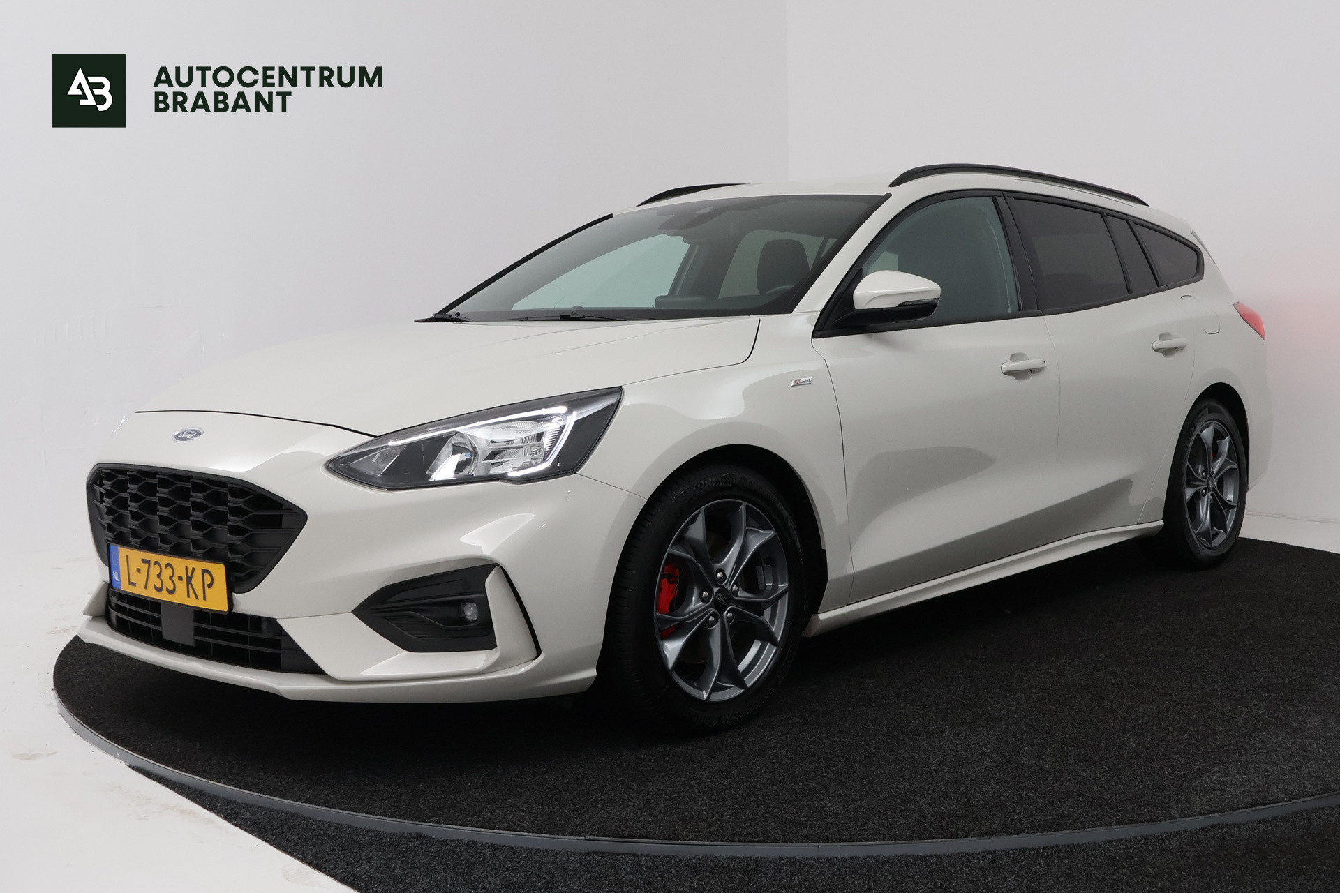 Ford Focus 1.0 EcoBoost Hybrid ST Line X Business (CAMERA, TREKHAAK, B&O SOUND, STOEL/STUUR VERWARMING, SENSOREN) 2021 - voorkant
