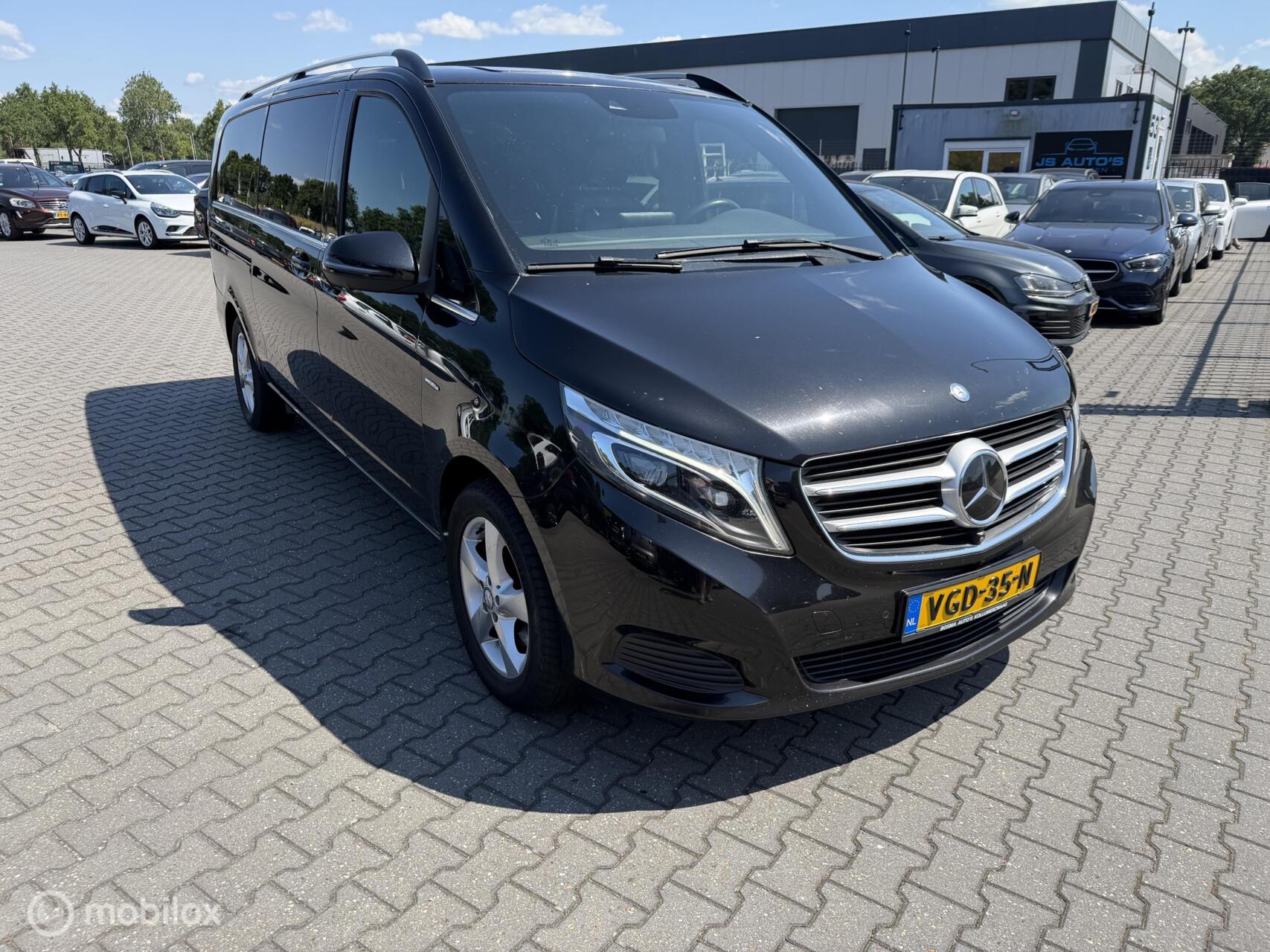Foto van Mercedes-Benz V-klasse