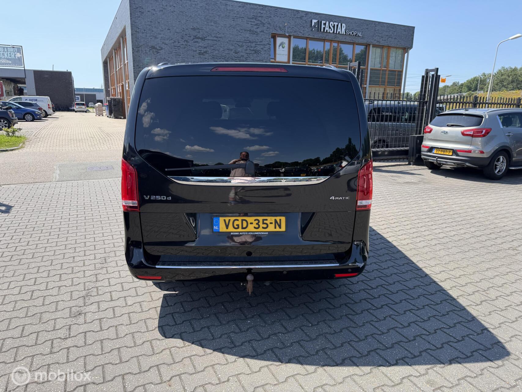 Foto van Mercedes-Benz V-klasse