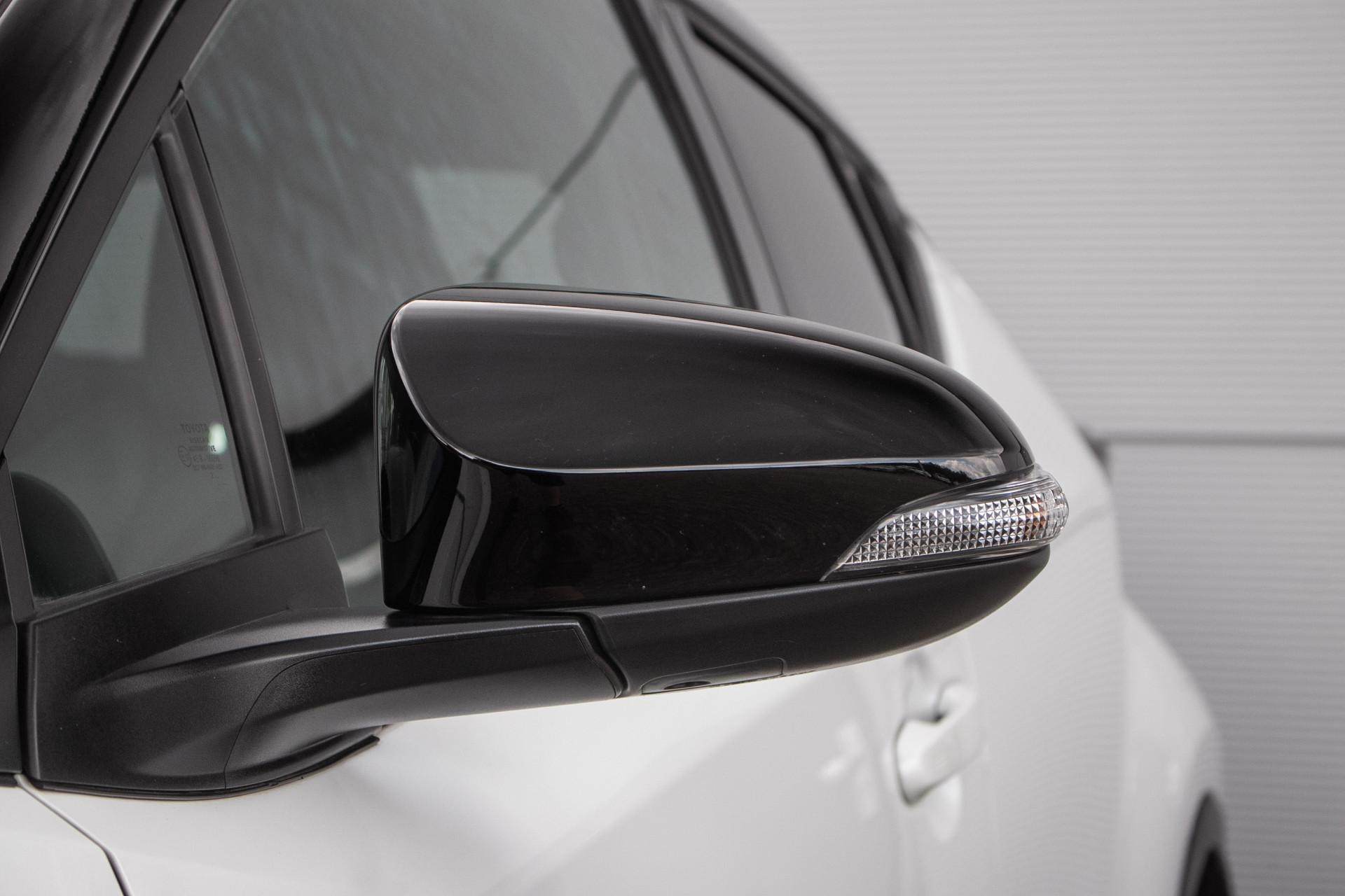 Foto van Toyota C-hr